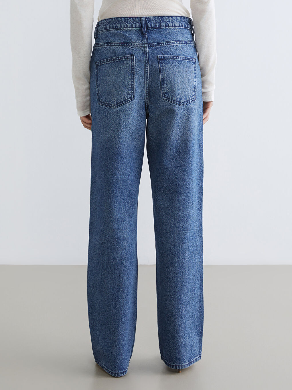 ქალების სწორი ჭრის ჯინსები-3