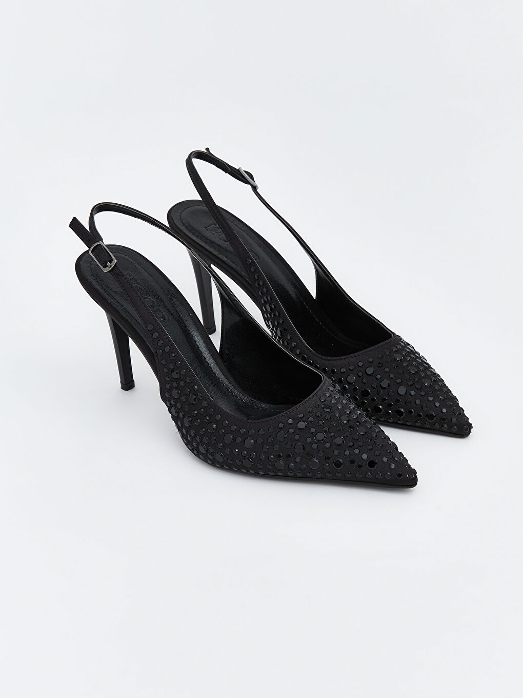 Siyah Sivri Burun Kadın Topuklu Ayakkabı
