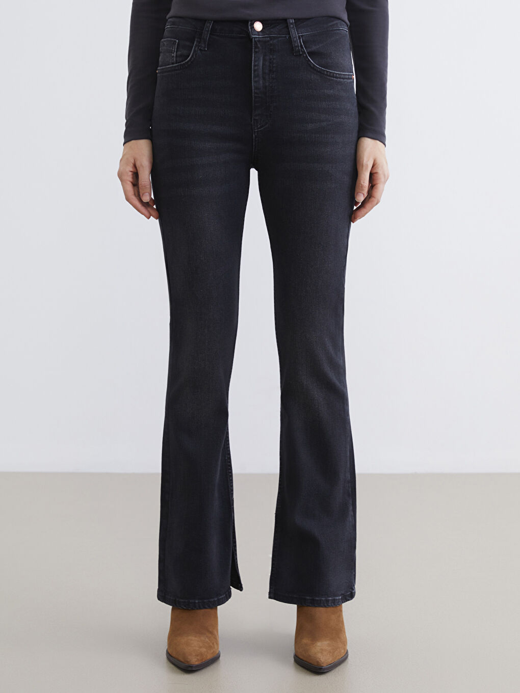 Siyah Flare Kadın Jean Pantolon-1