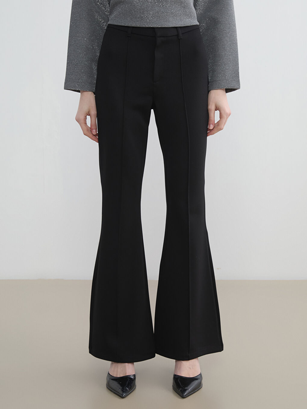 Siyah Yüksek Bel İspanyol Paça Kadın Pantolon	-1