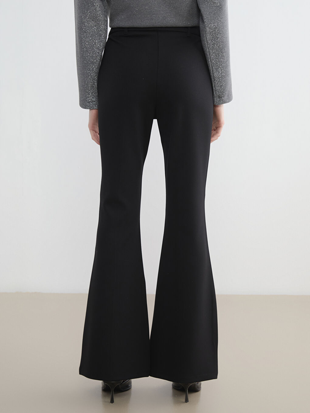 Siyah Yüksek Bel İspanyol Paça Kadın Pantolon	-3
