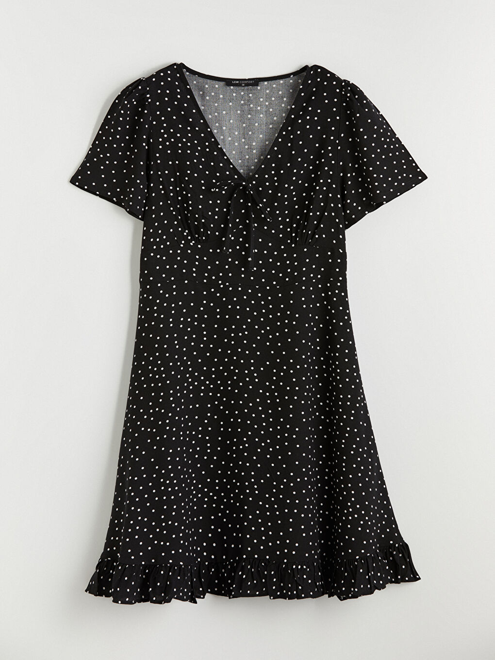 Siyah V Yaka Puantiyeli Fırfırlı Mini Elbise-4