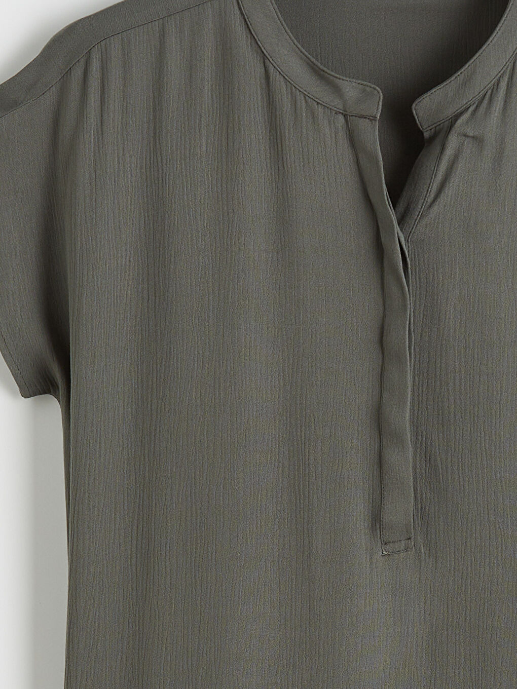 Haki Kaçık Yaka Dokulu Bluz-5