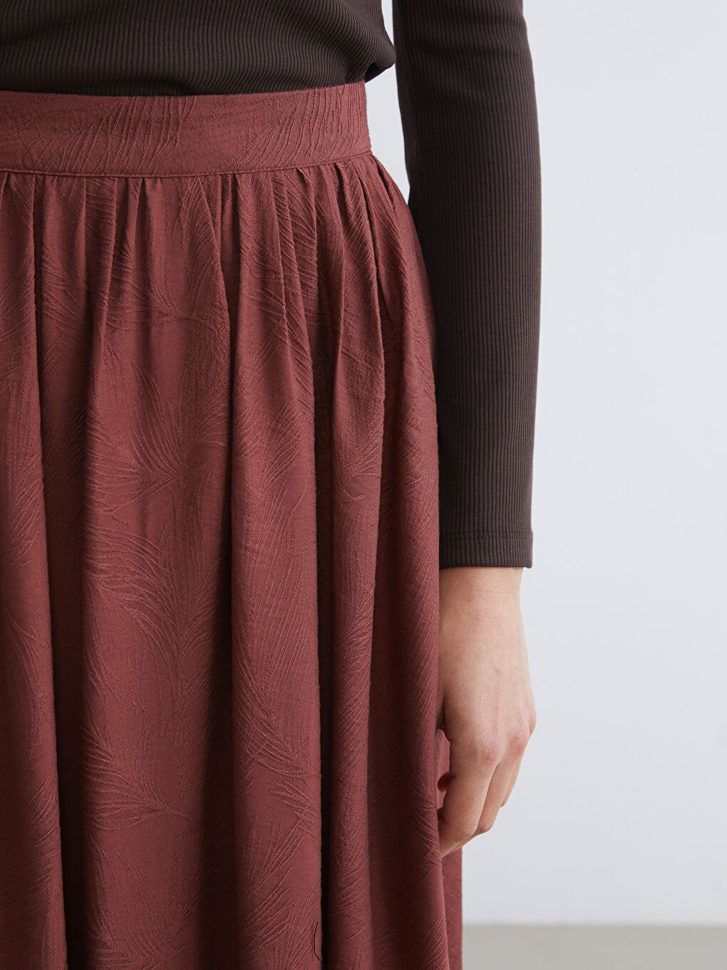 Kahverengi Beli Lastikli Desenli Kloş Etek-2