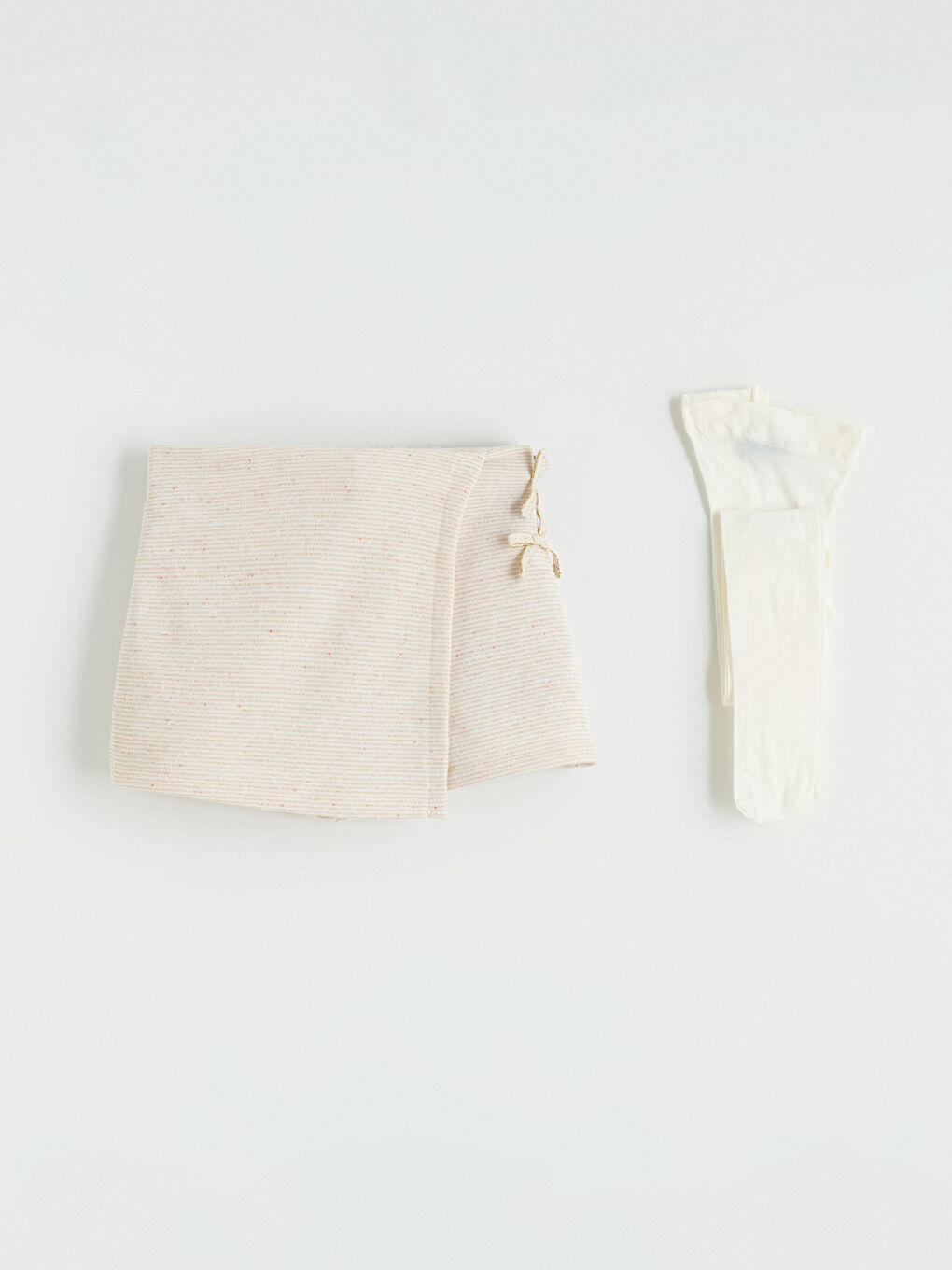 Sarı Çizgili Kız Çocuk Şort Etek ve Külotlu Çorap