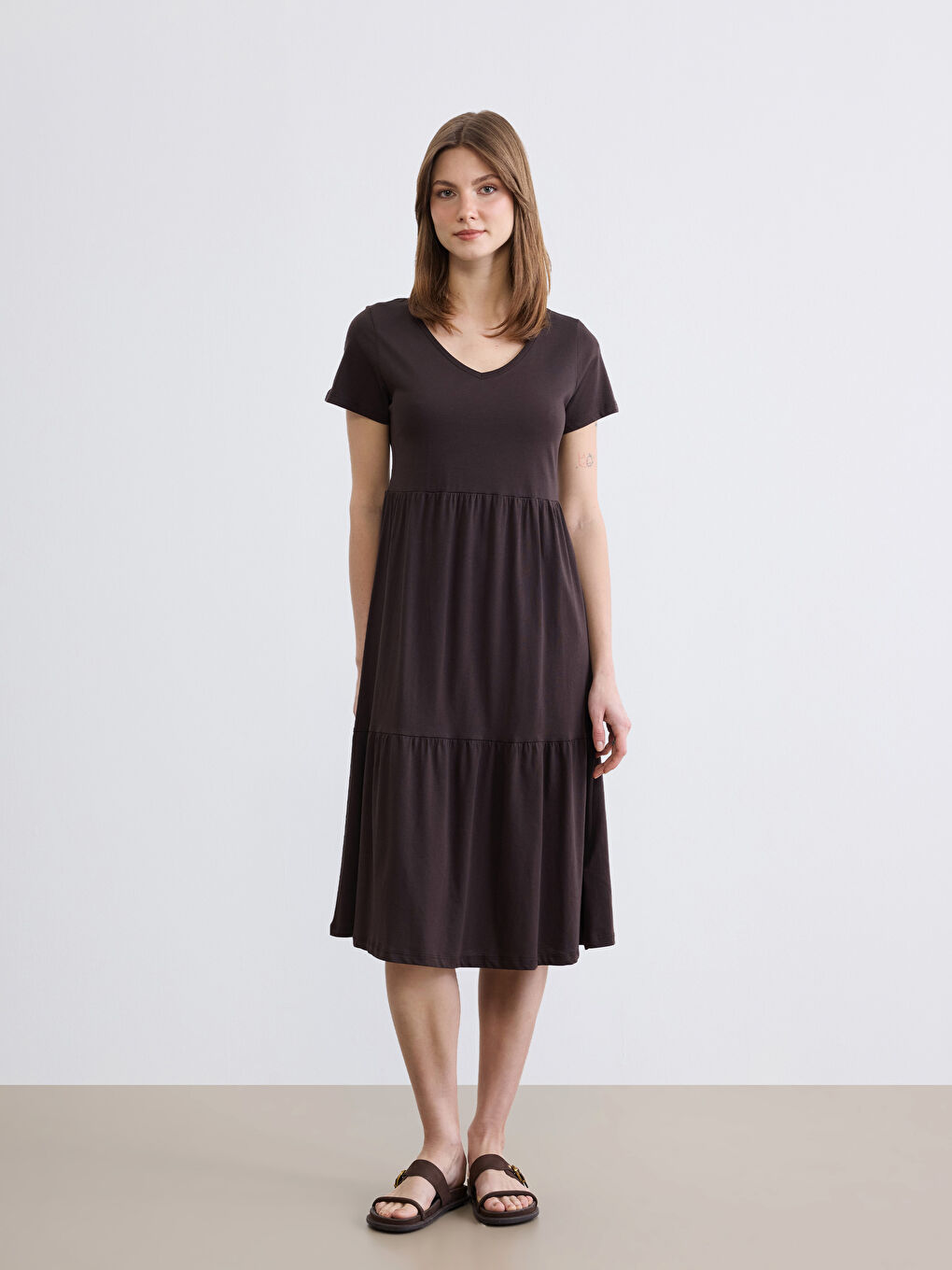 Kahverengi V Yaka Katkat Elbise-1