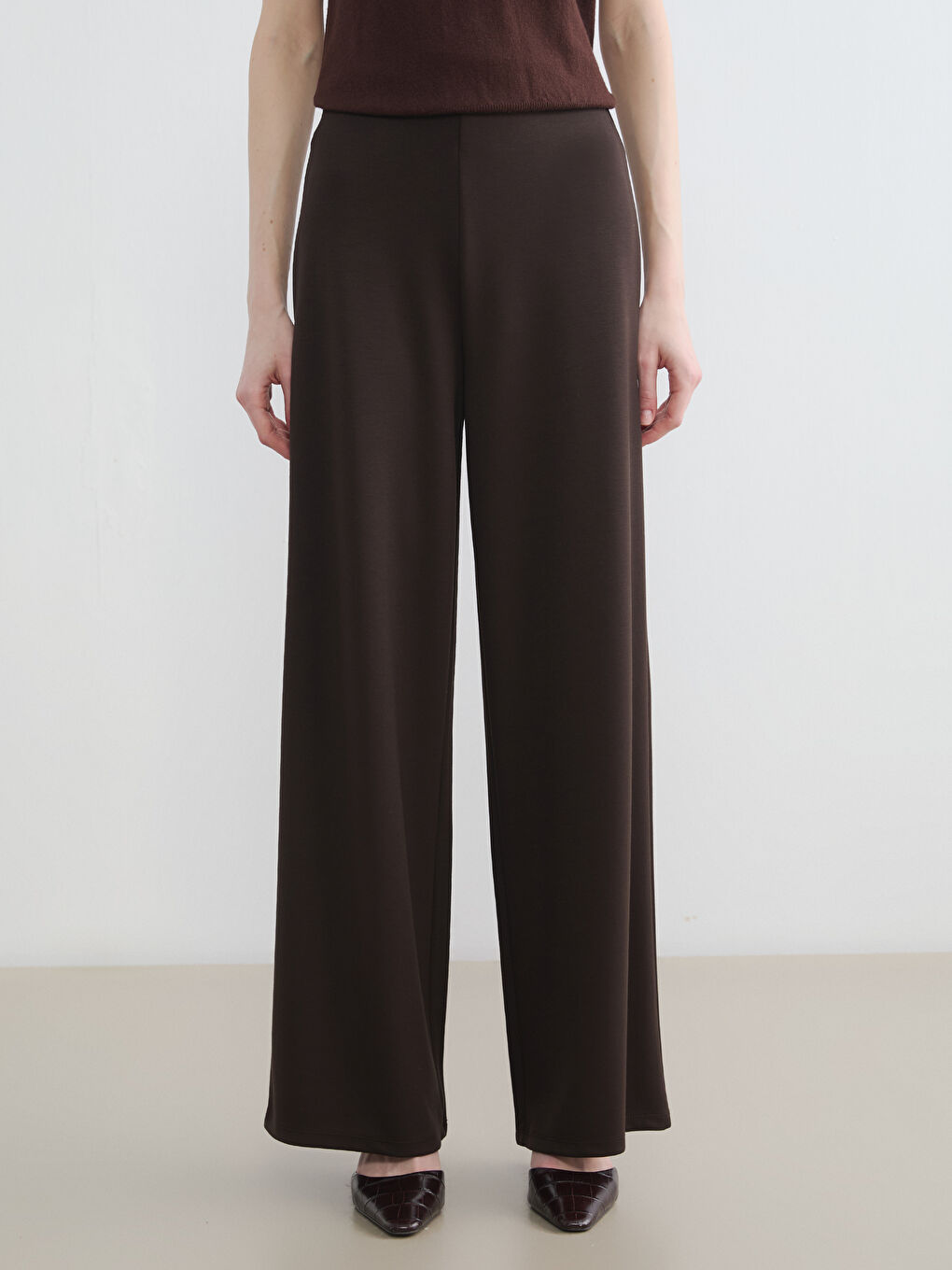 Kahverengi Beli Lastikli Geniş Paça Kadın Eşofman Altı-1