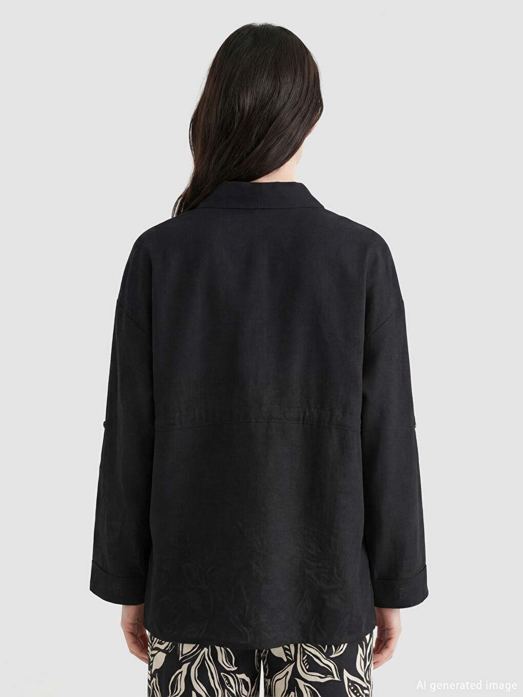 Siyah Bağlama Detaylı Büzgülü Kadın Gömlek-3