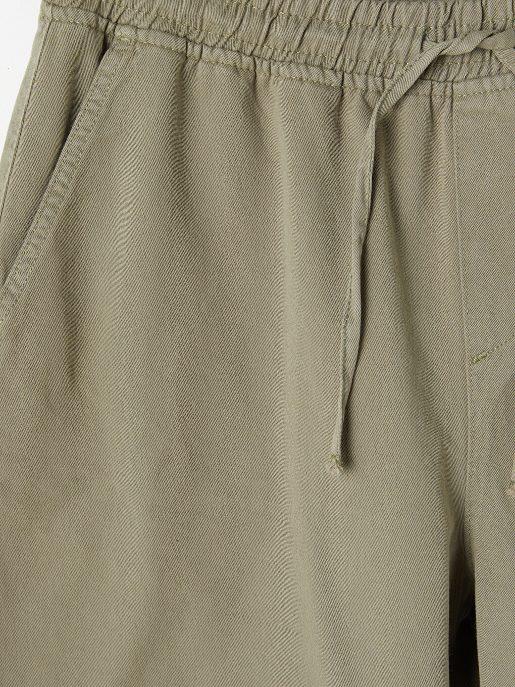 Haki Relax Fit Gabardin Erkek Şort-2