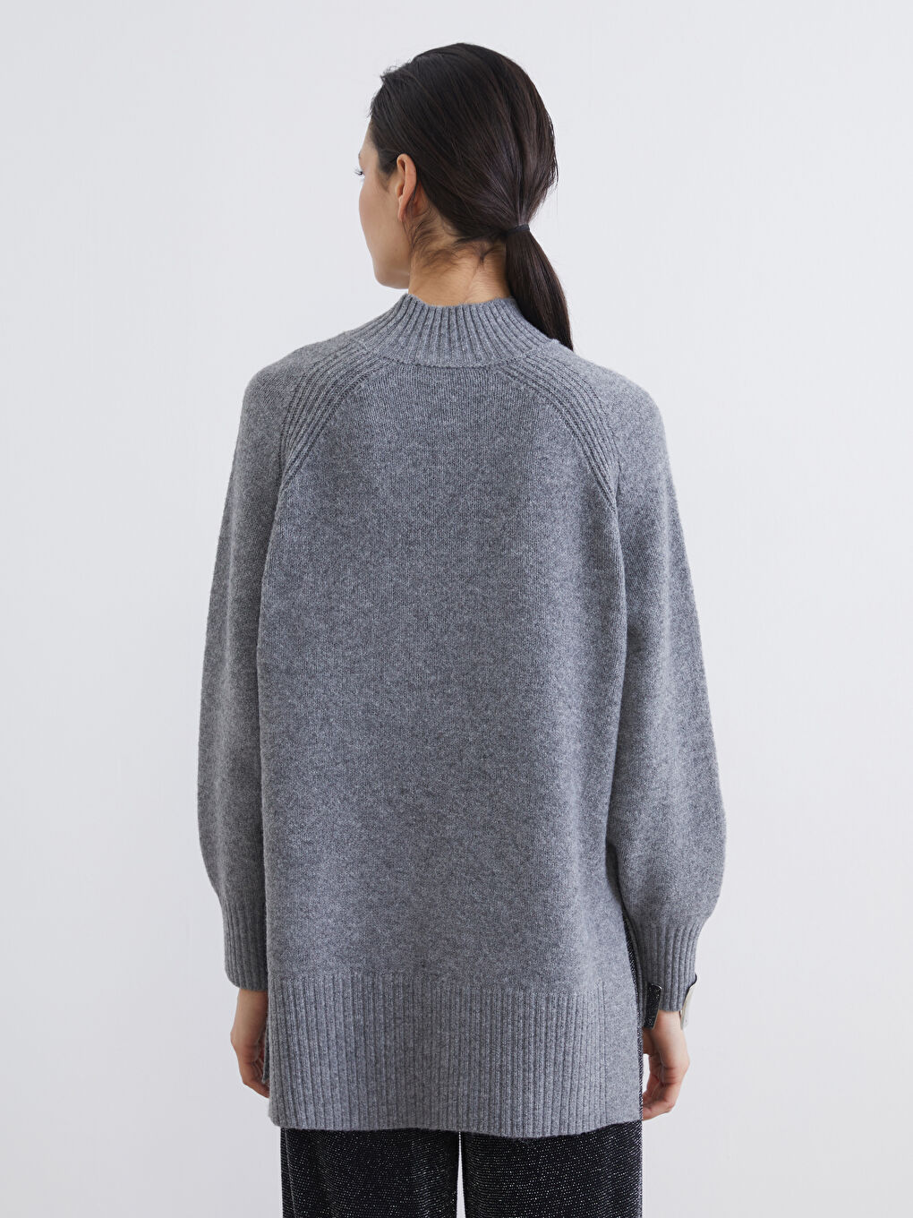 تونیک تریکۆی ئۆڤەرسایز یه‌خه‌ی نیوەگەردەنبەند بۆ ژنان-3