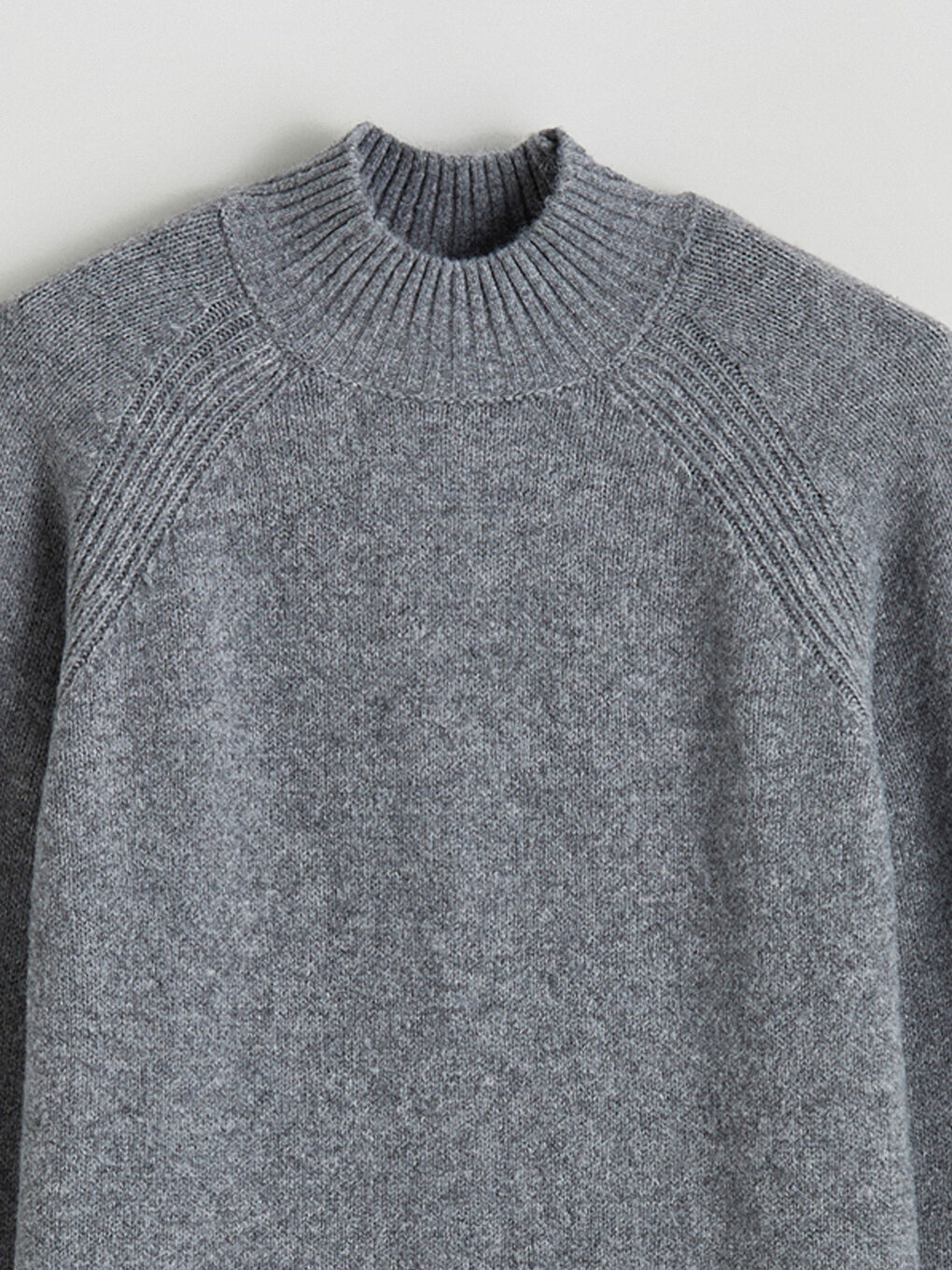 تونیک تریکۆی ئۆڤەرسایز یه‌خه‌ی نیوەگەردەنبەند بۆ ژنان-5