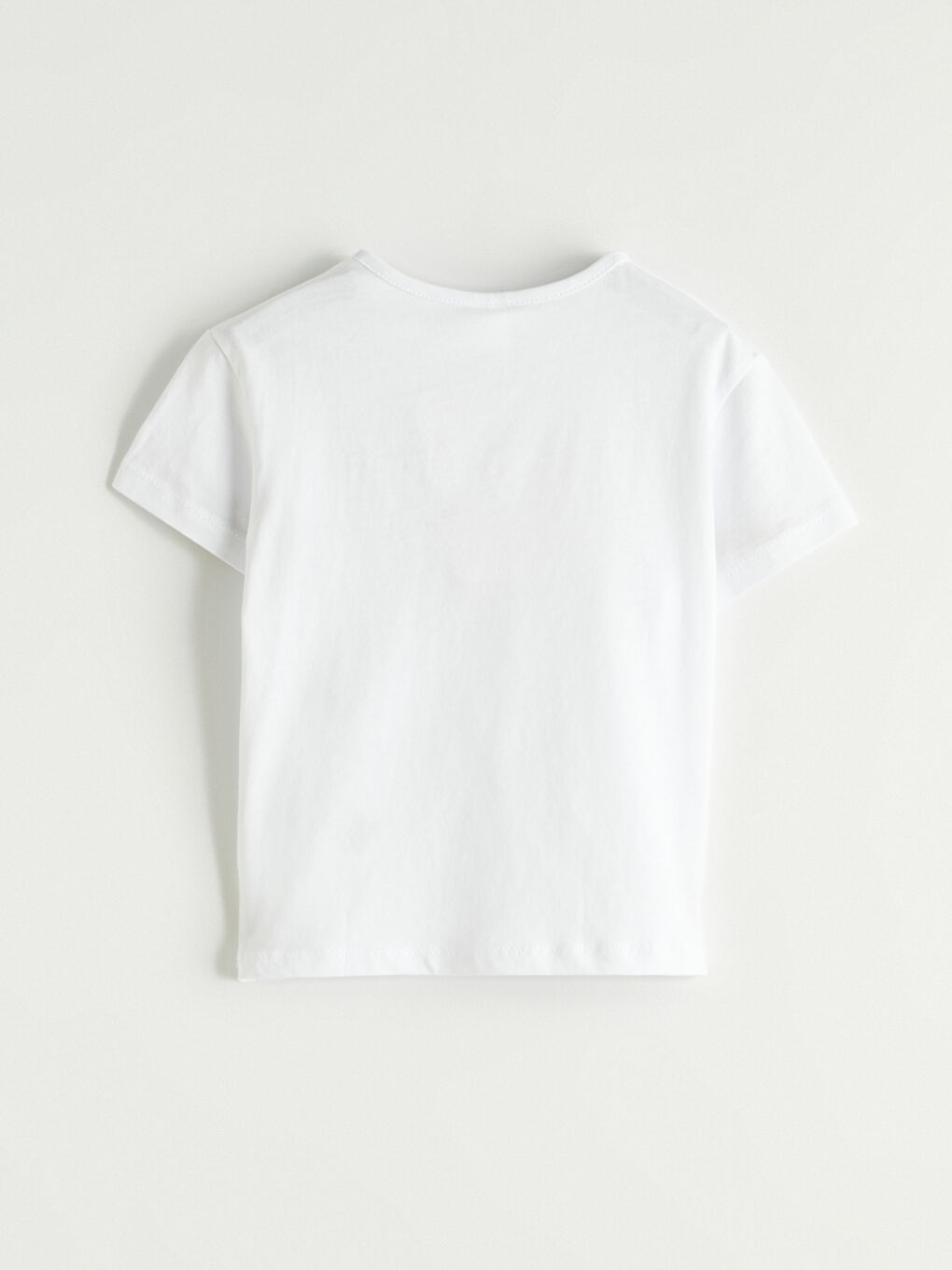 Beyaz Bisiklet Yaka Kalp Nakışlı Kız Çocuk Tişört-2