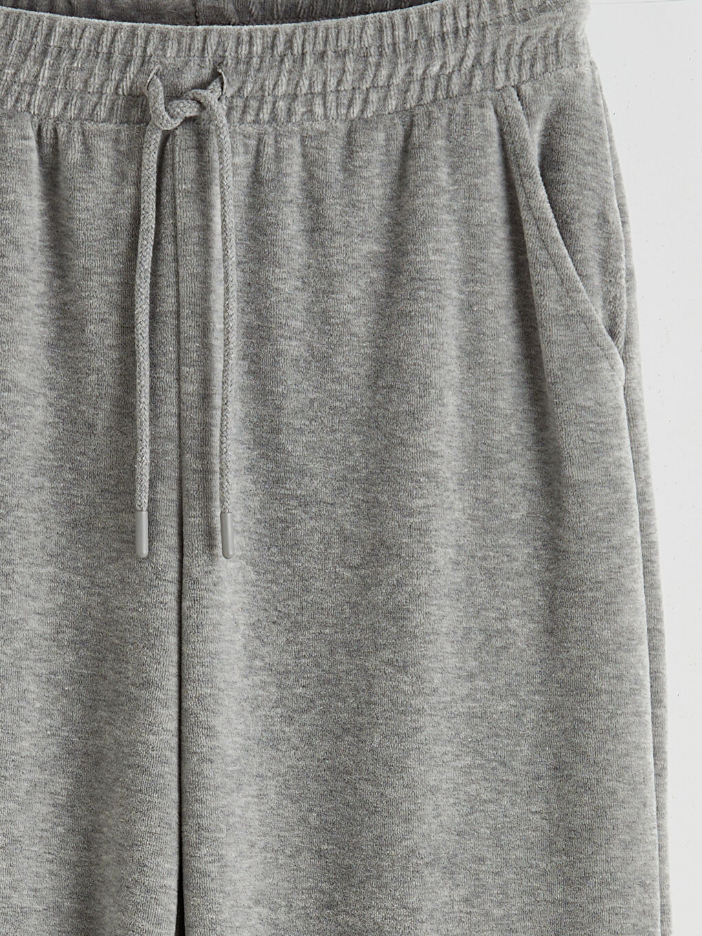 Gri Beli Lastikli Kadife Kadın Eşofman Altı-1