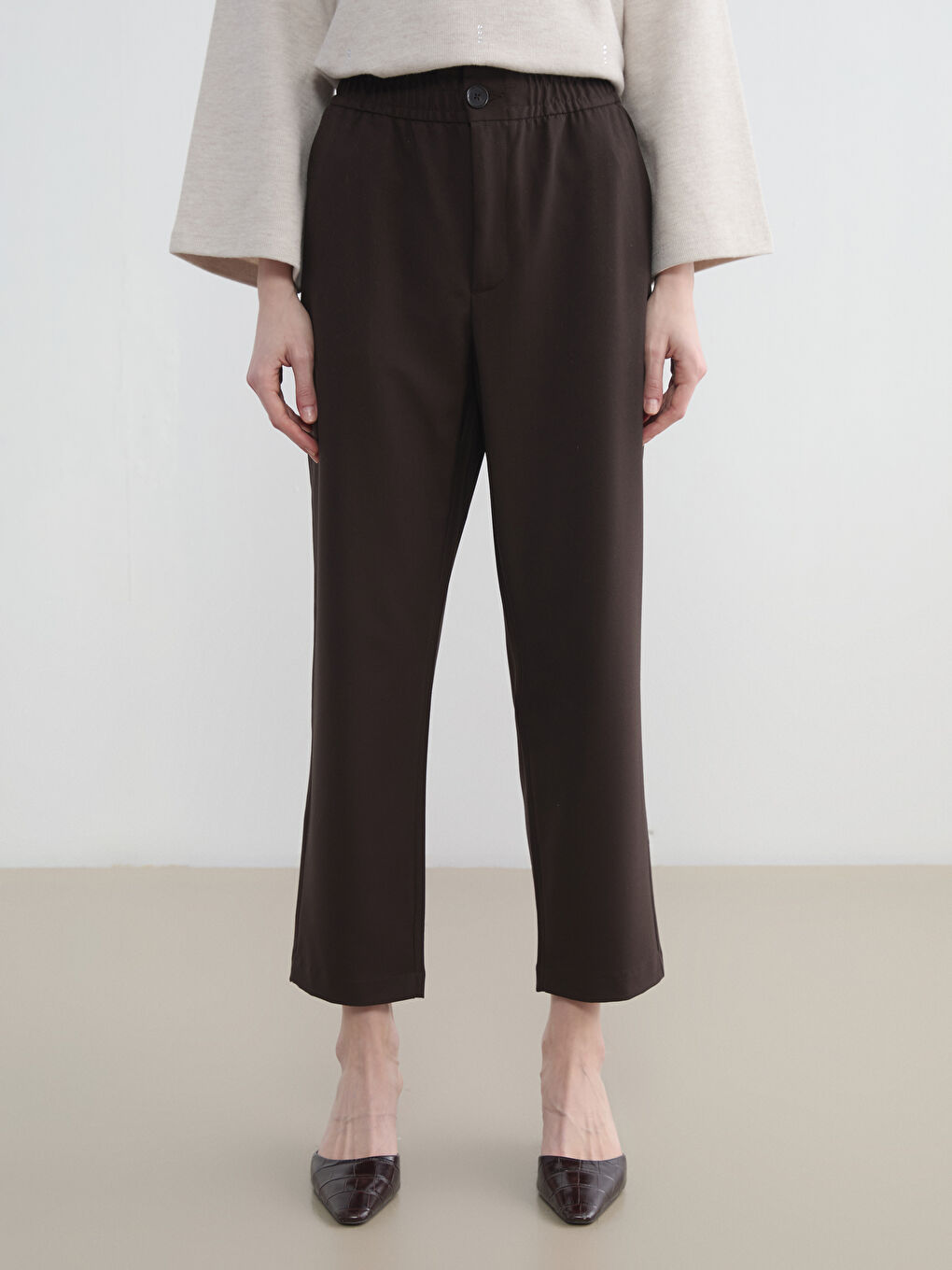 Kahverengi Beli Lastikli Kadın Pantolon-1