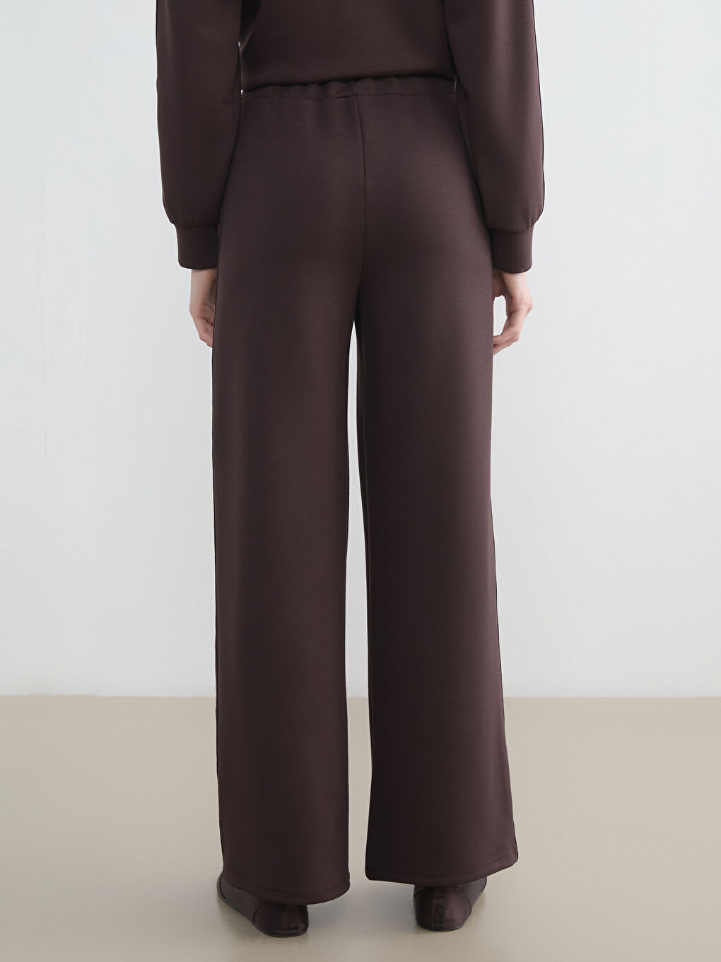 Kahverengi Beli Lastikli Soft Touch Kadın Eşofman Altı-3