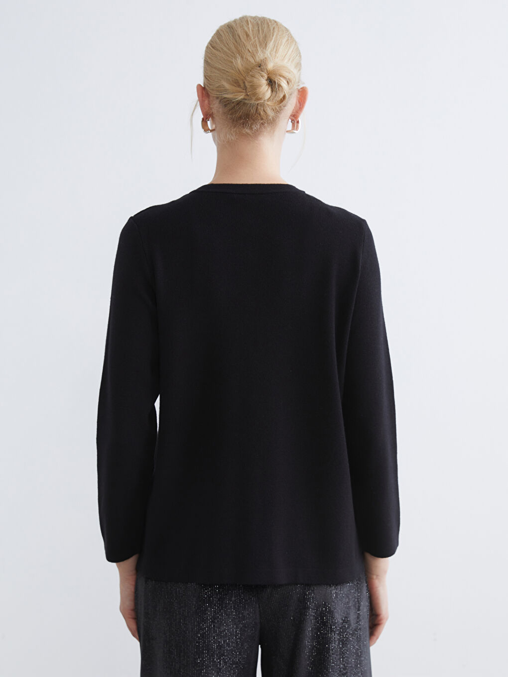 Siyah Bisiklet Yaka Kadın Triko Hırka-3