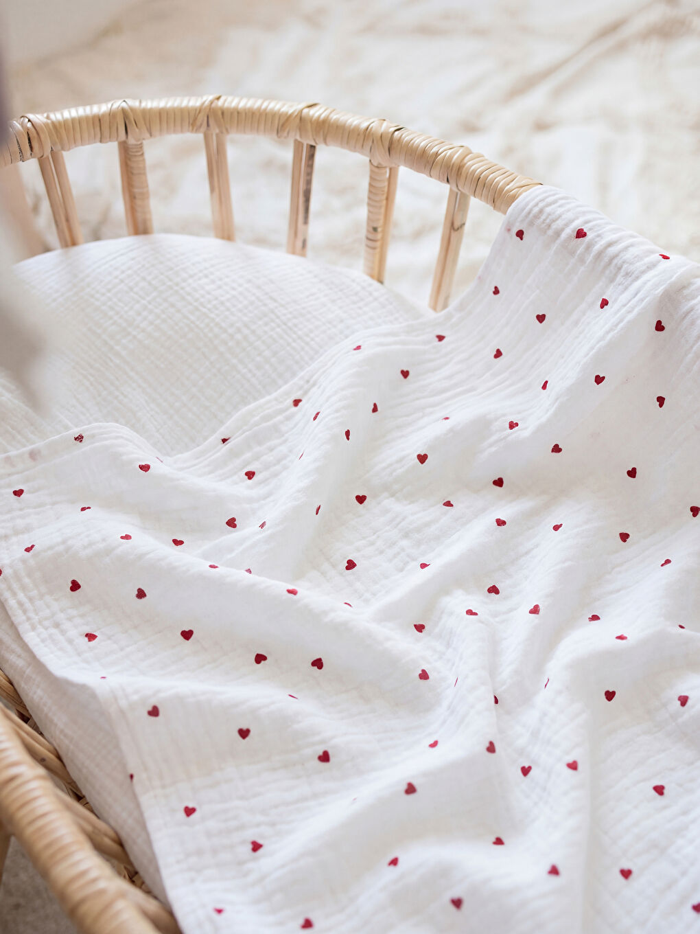 Kırmızı 3 Katlı Müslin Örtü 105x105 cm