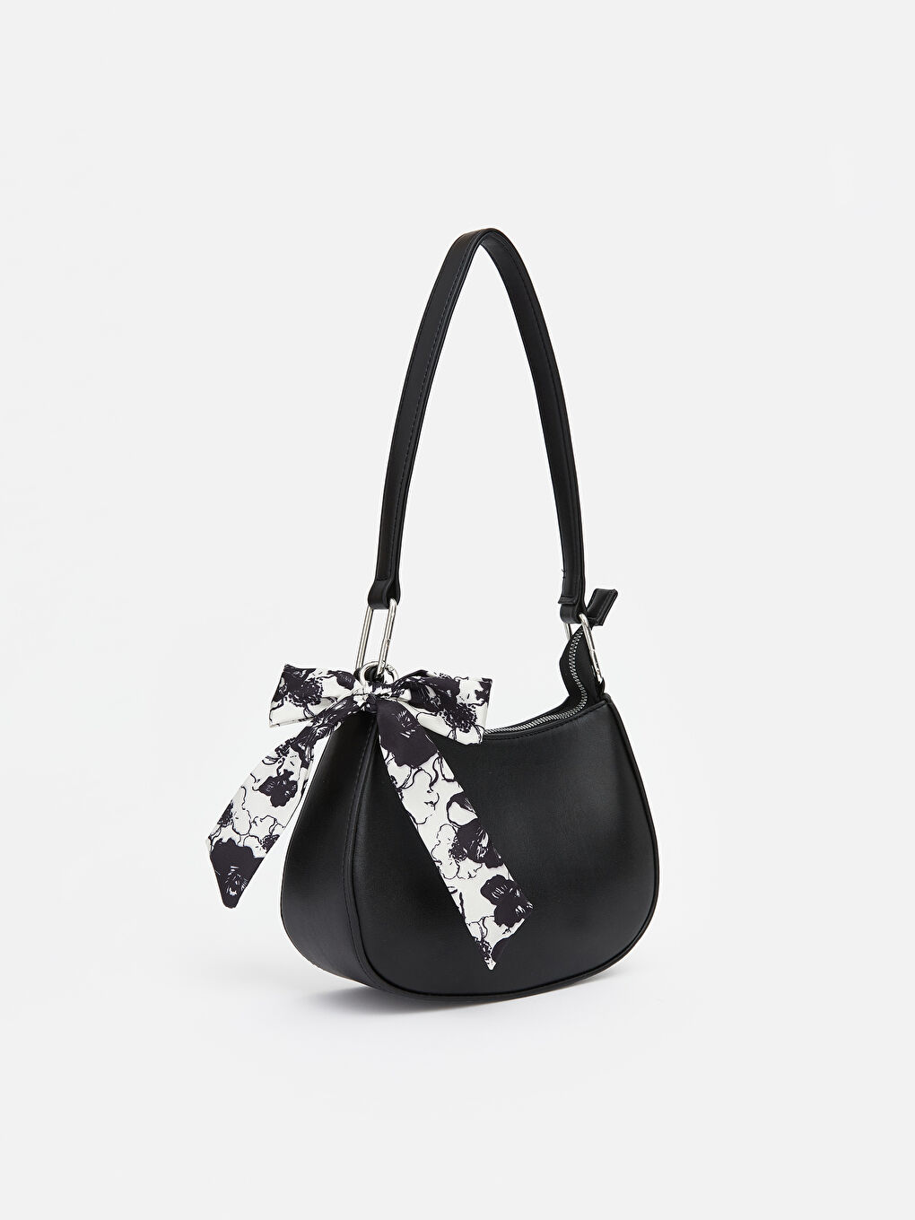 Siyah Deri Görünümlü Kadın Kol Çantası-1