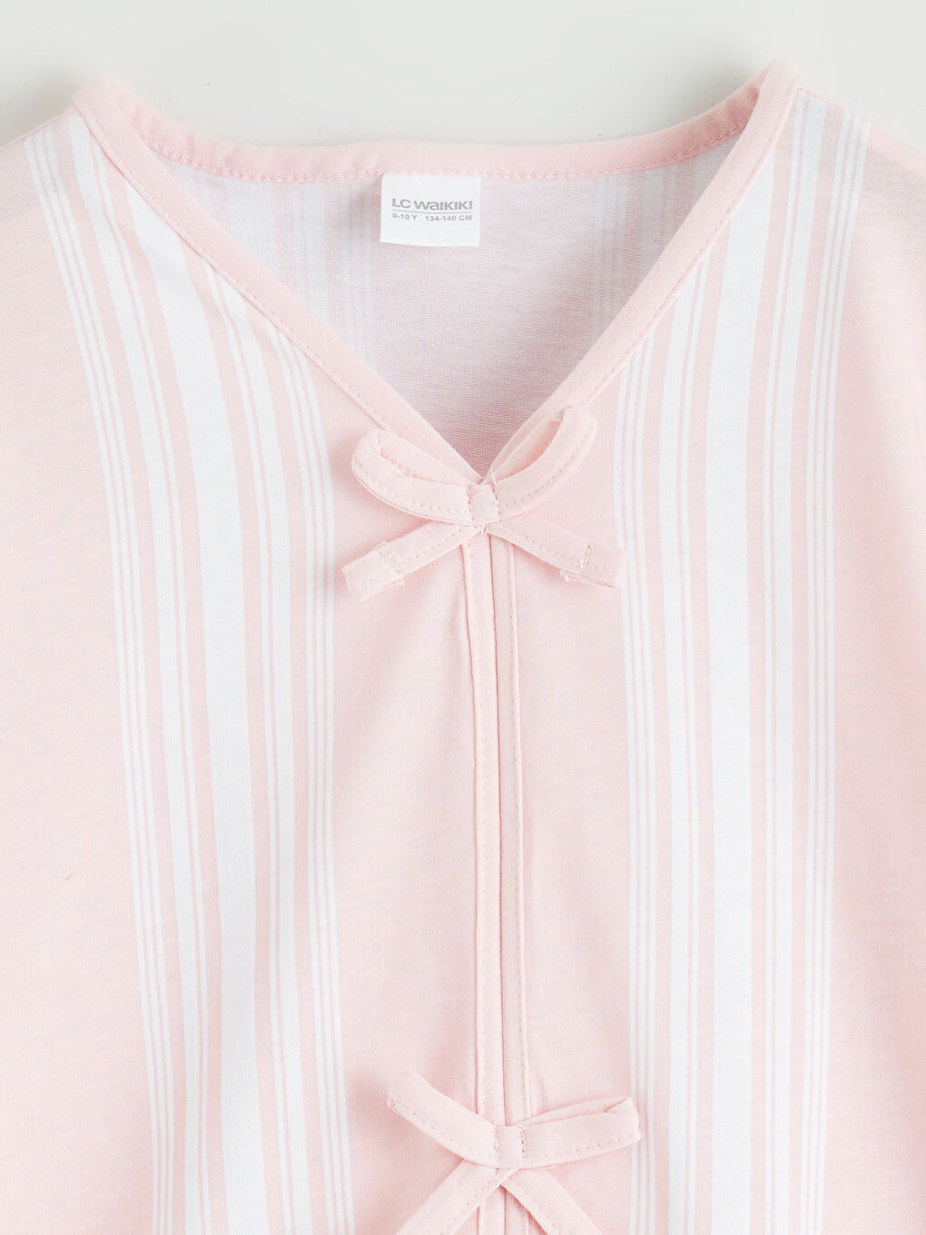 Beyaz Fiyonk Detaylı Kız Çocuk Pijama Üst-2