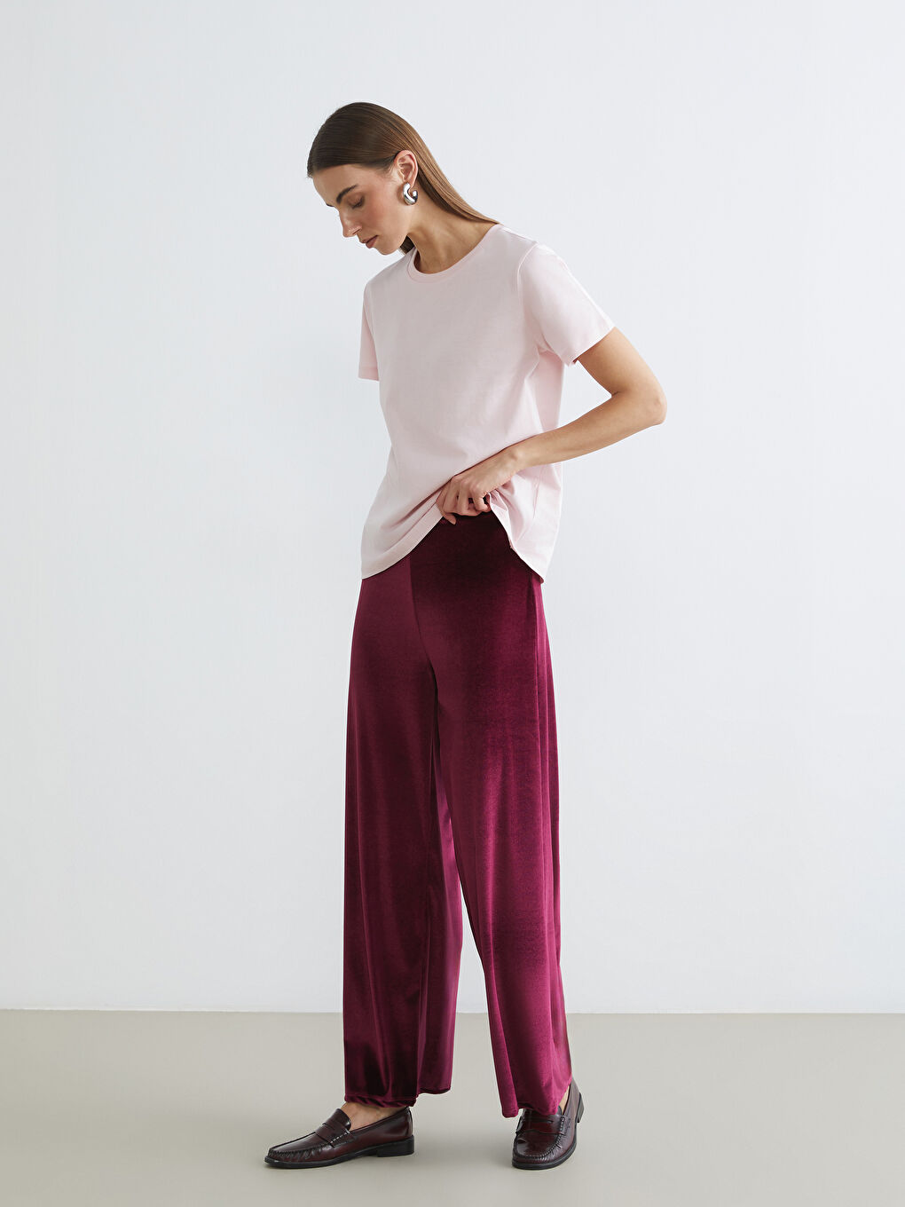 Bordo Beli Lastikli Geniş Paça Kadın Kadife Pantolon	