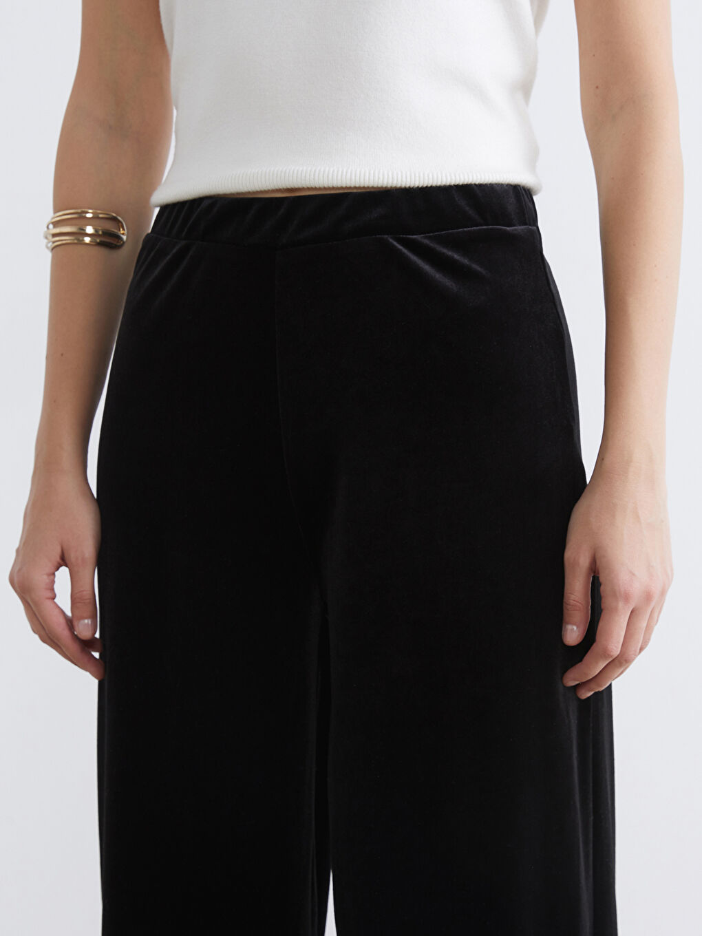Siyah Beli Lastikli Geniş Paça Kadın Kadife Pantolon	-2