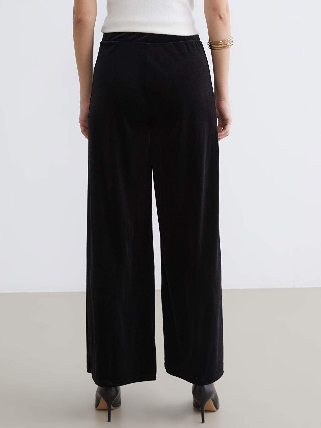 Siyah Beli Lastikli Geniş Paça Kadın Kadife Pantolon	-3