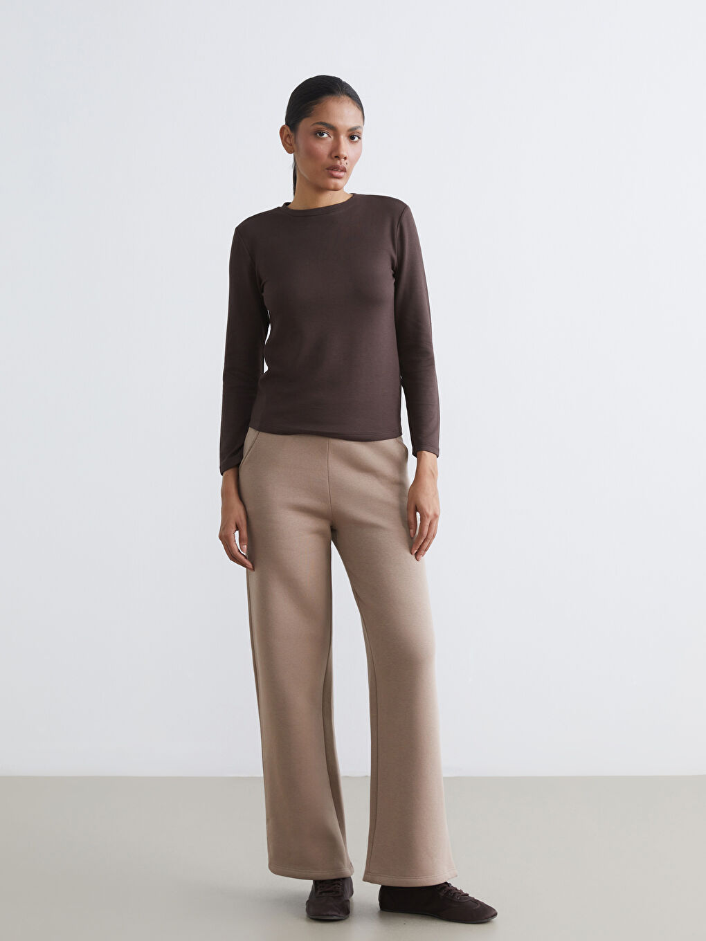 Women's Wide Leg Thick Sweatpants with Elastic Waist