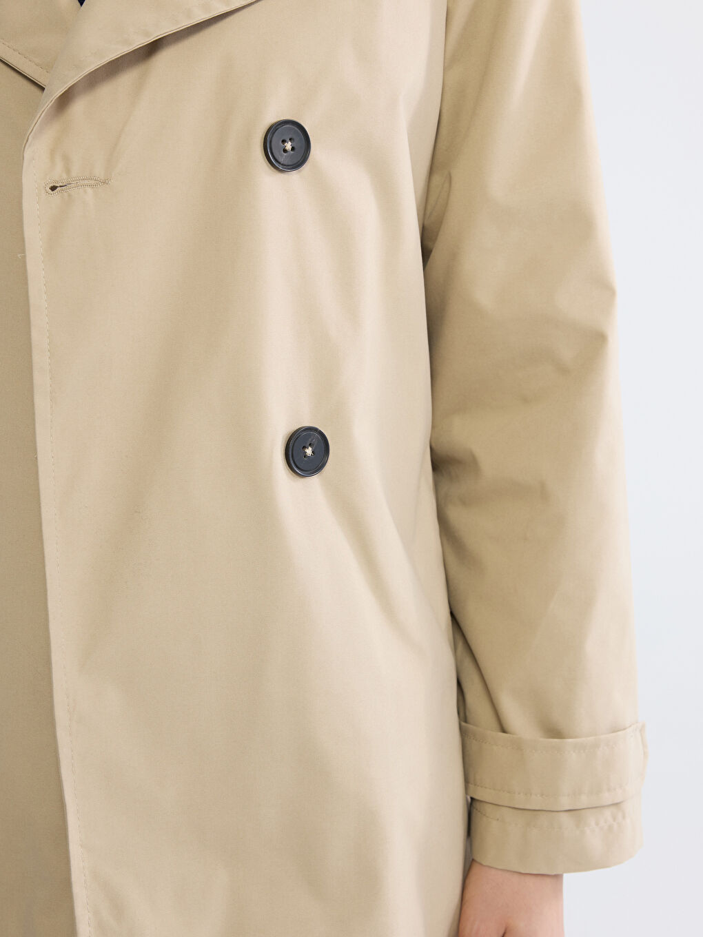 Bej Kruvaze Yaka Kadın Trençkot	-2