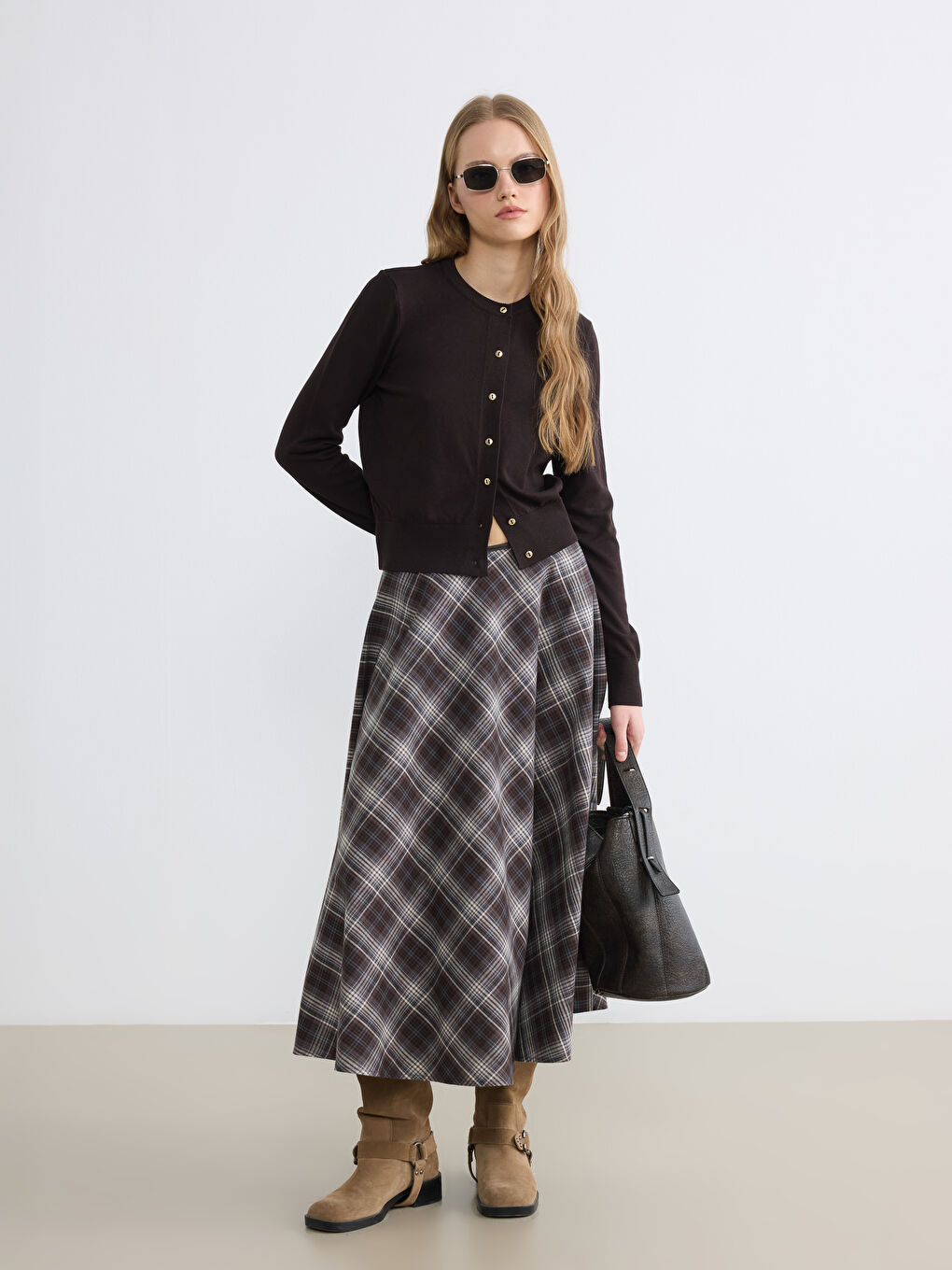 Kahverengi Bisiklet Yaka Fitilli Kadın Triko Hırka-1