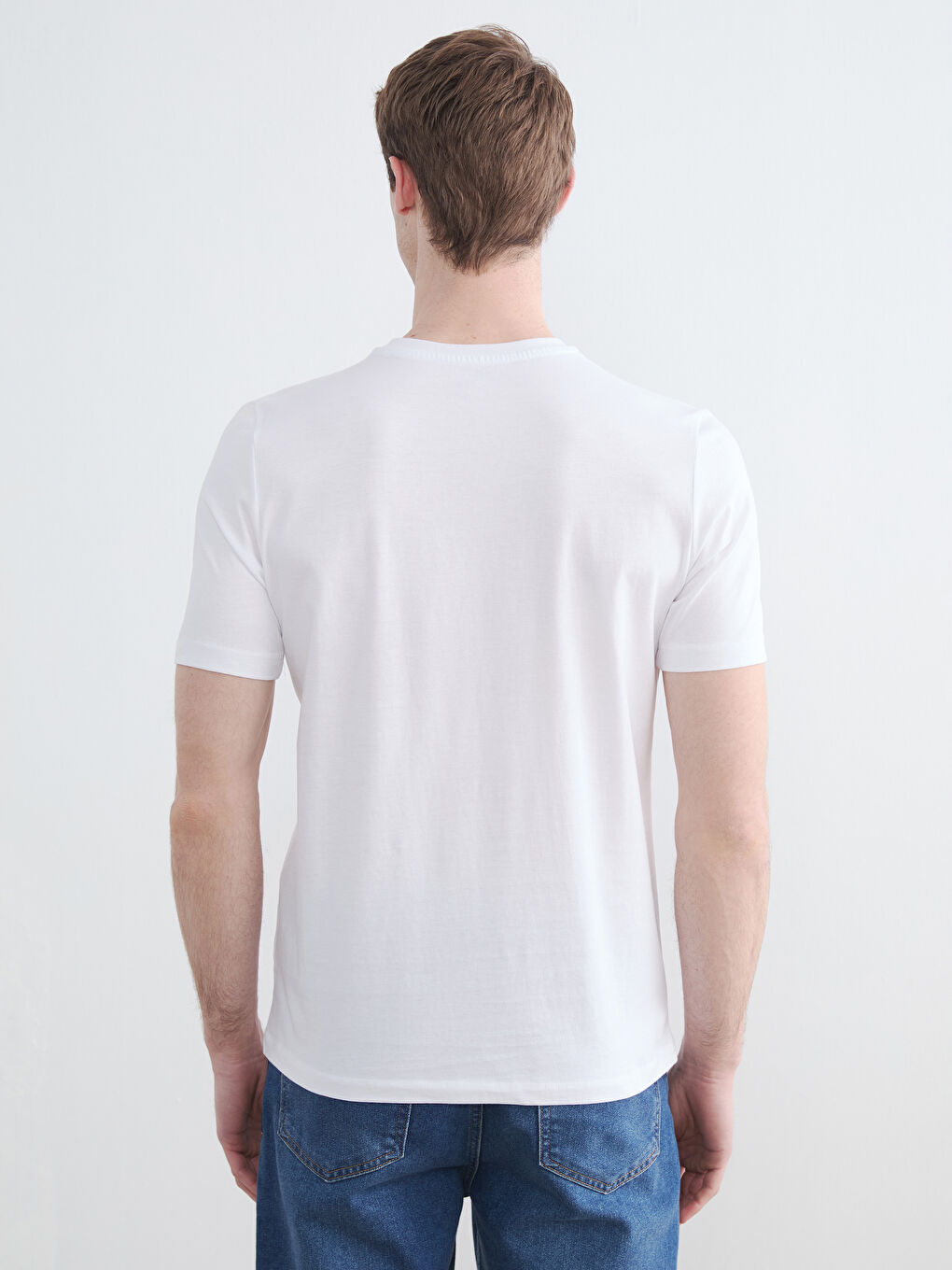 تيشيرت محبوك رجالي مطبوع بياقة دائرية-3