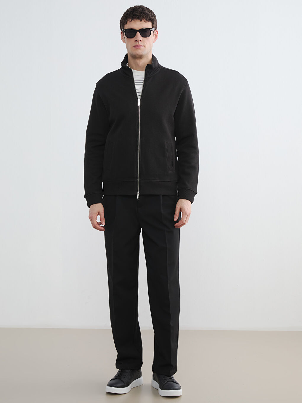 Sweatshirt mit Stehkragen und Reißverschluss für Herren-1