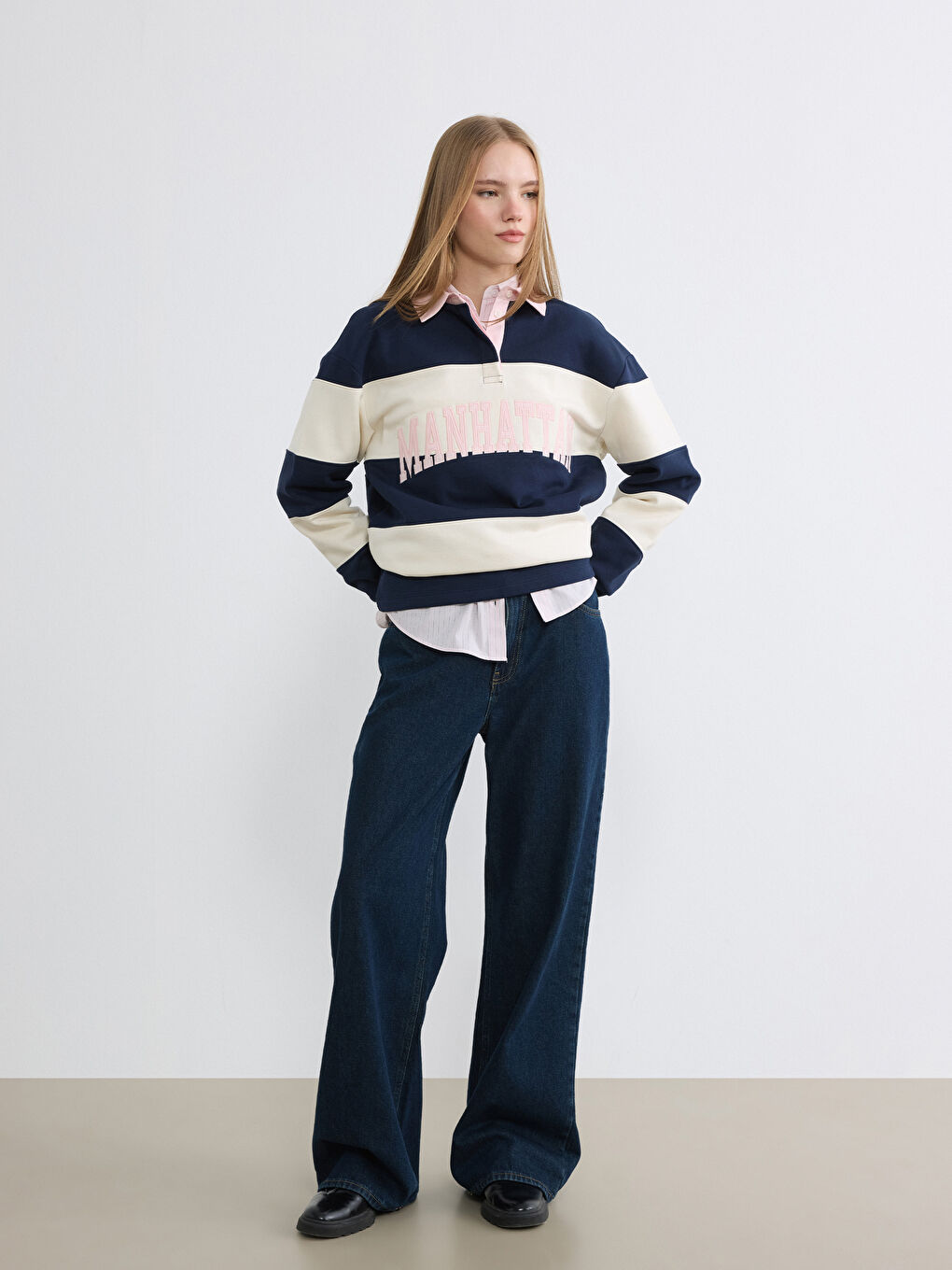 Суитшърт с поло яка, бродиран, овърсайз, плътен за жени-1