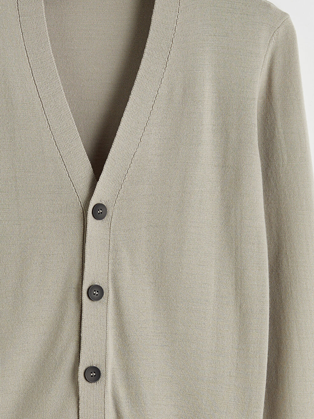 Bej Standart Kalıp V Yaka Erkek Triko Hırka-2