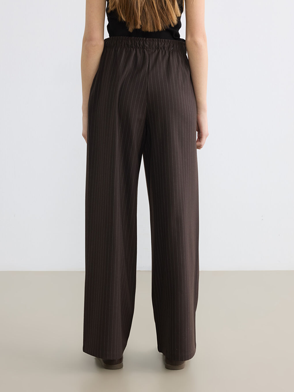 Kahverengi Beli Lastikli Çizgili Geniş Paça Kadın Pantolon-3