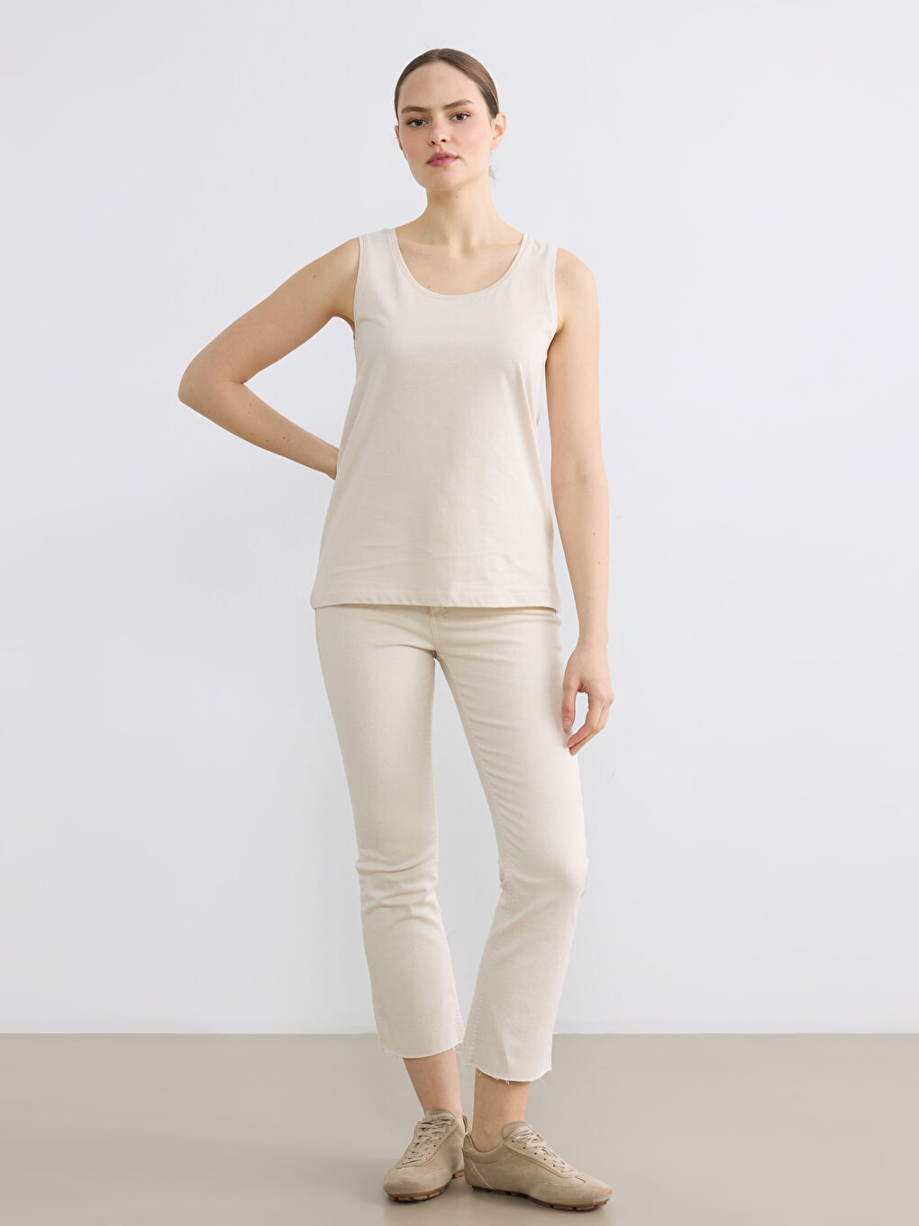 Bej U Yaka Kadın Atlet-1