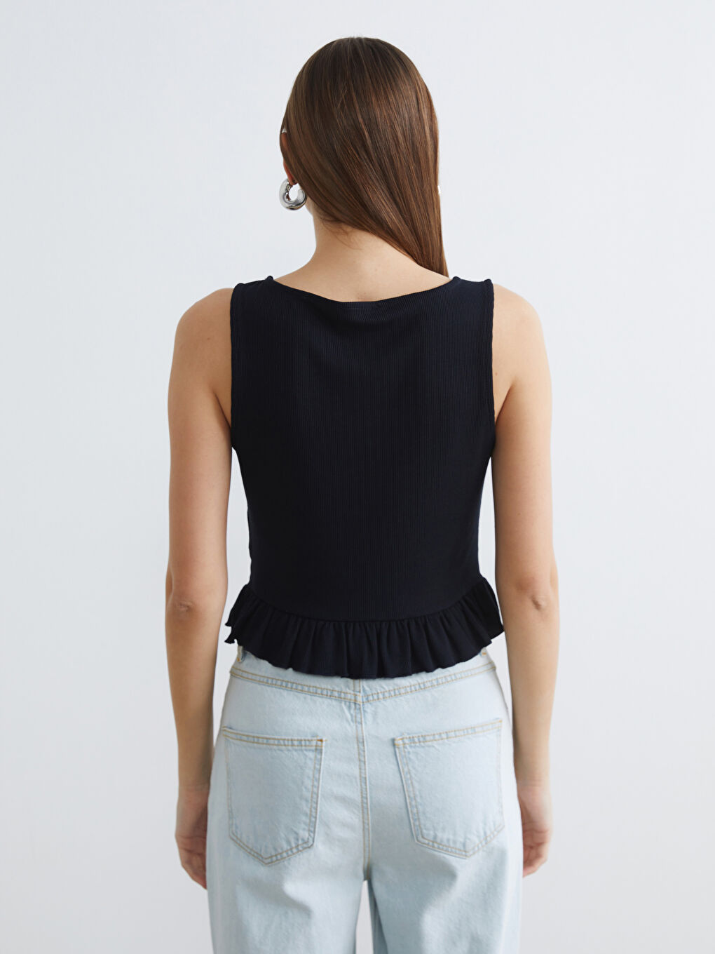 Lacivert Bisiklet Yaka Fırfırlı Kadın Atlet-3