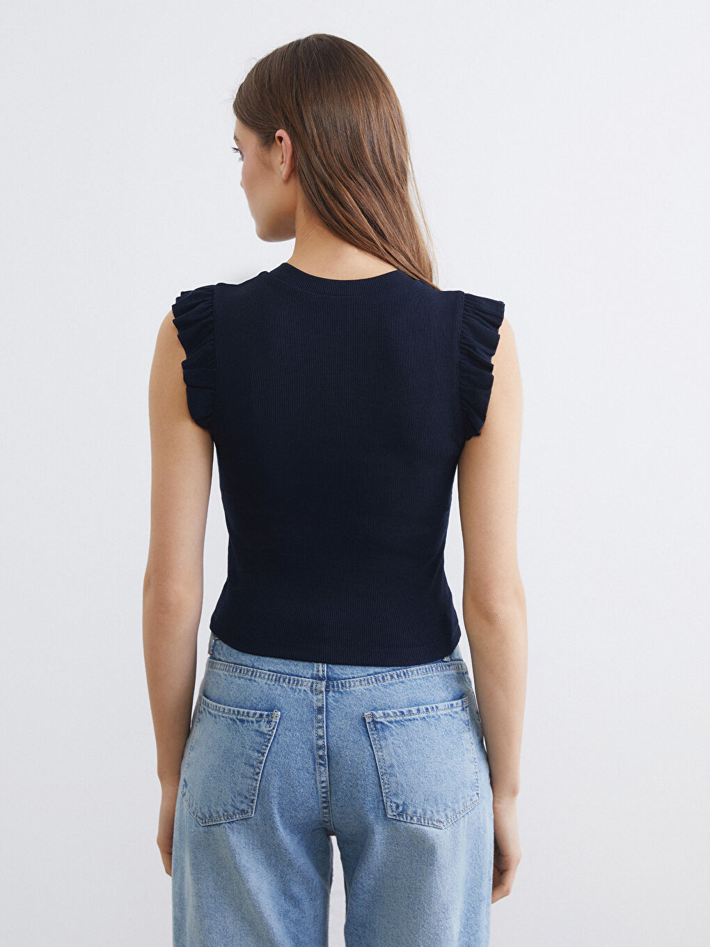 Lacivert Bisiklet Yaka Fırfırlı Kadın Atlet-3