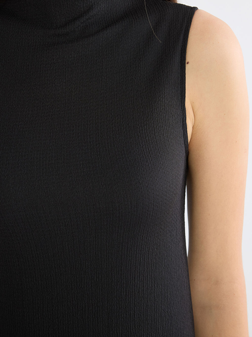 Siyah Dik Yaka Dokulu Bluz-2