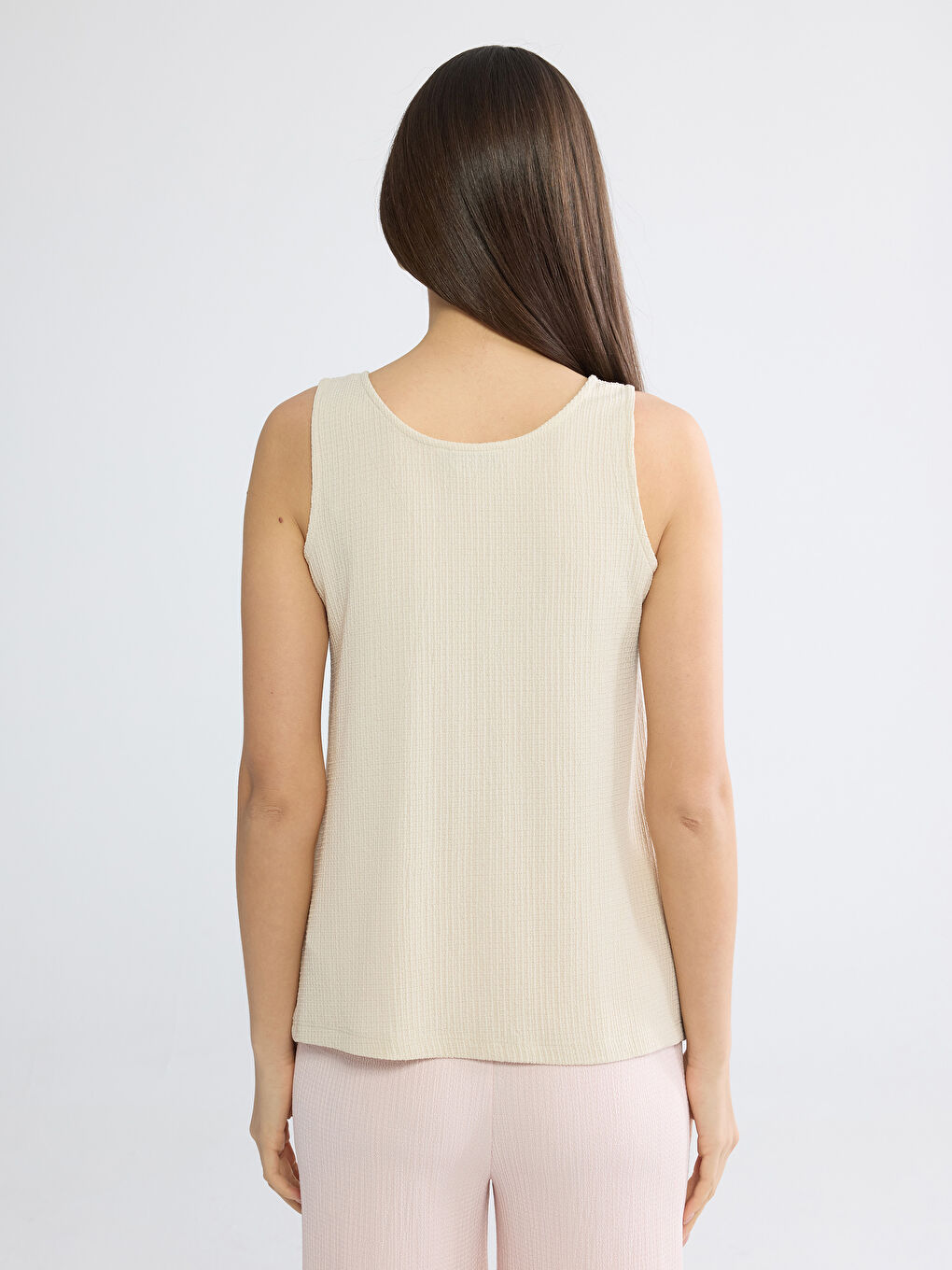 Bej U Yaka Dokulu Kadın Atlet-3