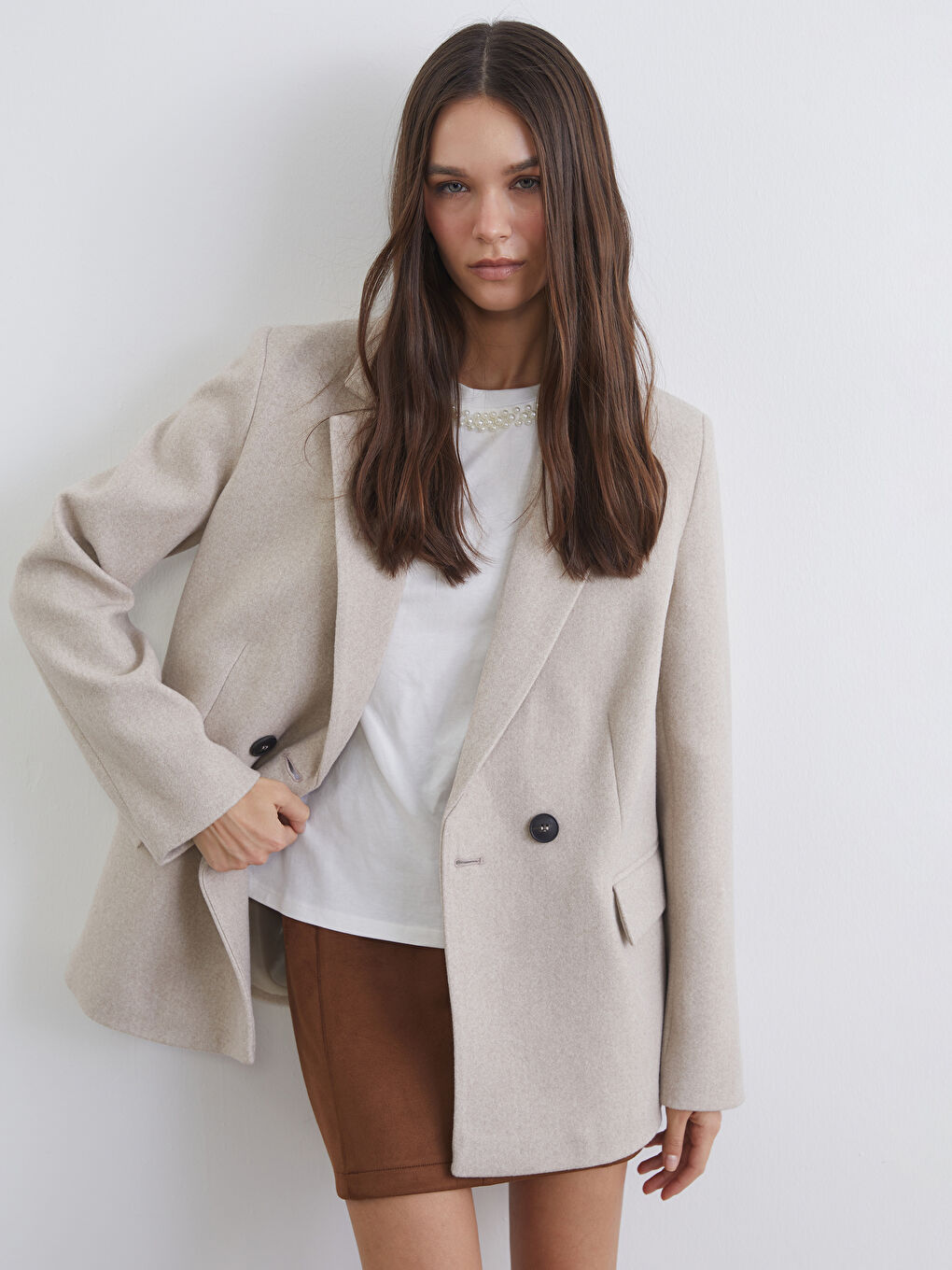 Bej Kruvaze Yaka Kadın Kaşe Blazer Ceket