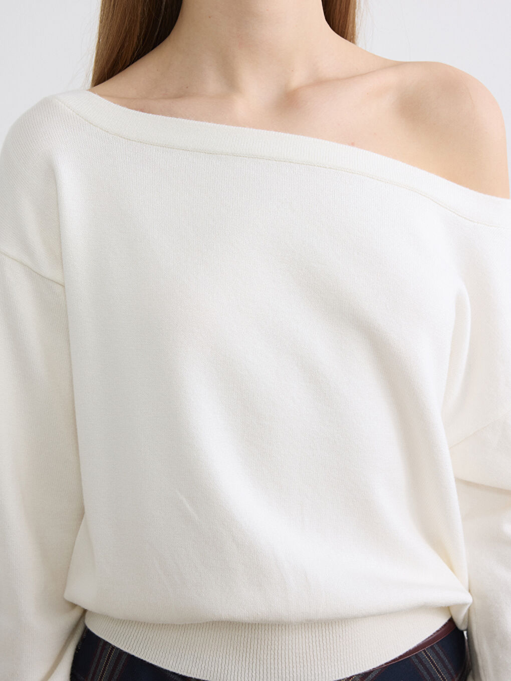 Slash Neck Women's Knitwear Sweater-2