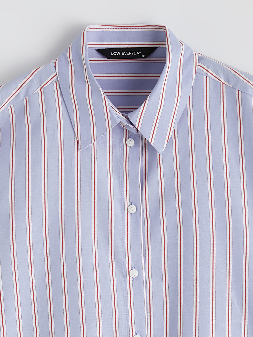 ქალი ლურჯი პერანგი-5