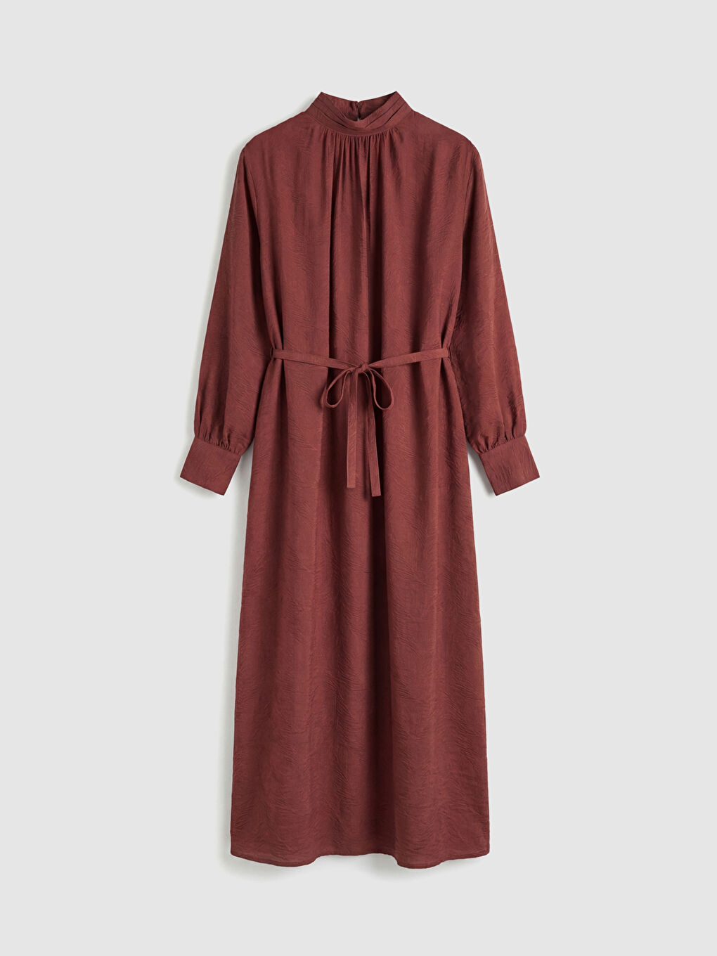 Kahverengi Dik Yaka Kuşaklı Oversize Büzgülü Elbise-4