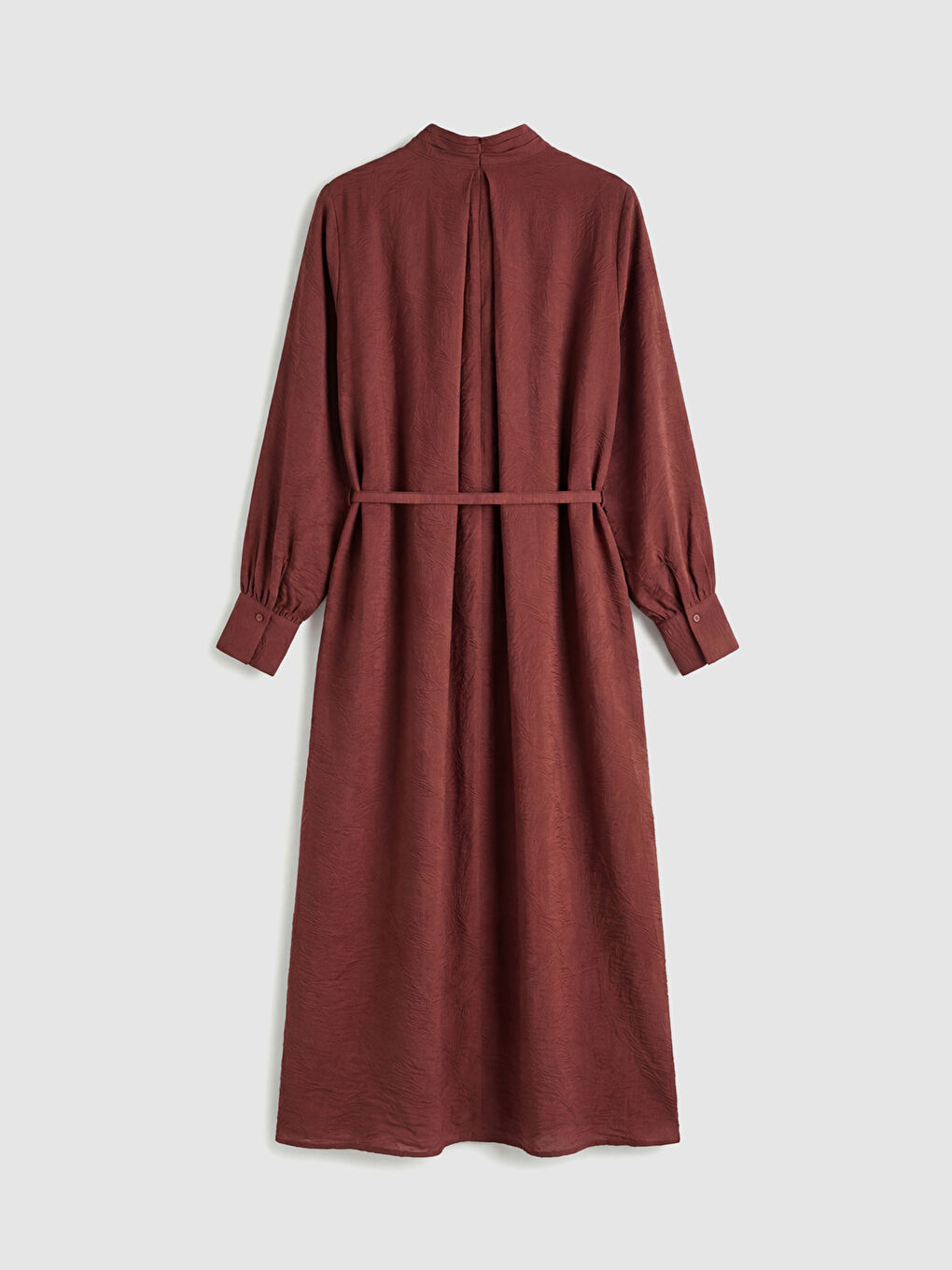 Kahverengi Dik Yaka Kuşaklı Oversize Büzgülü Elbise-5