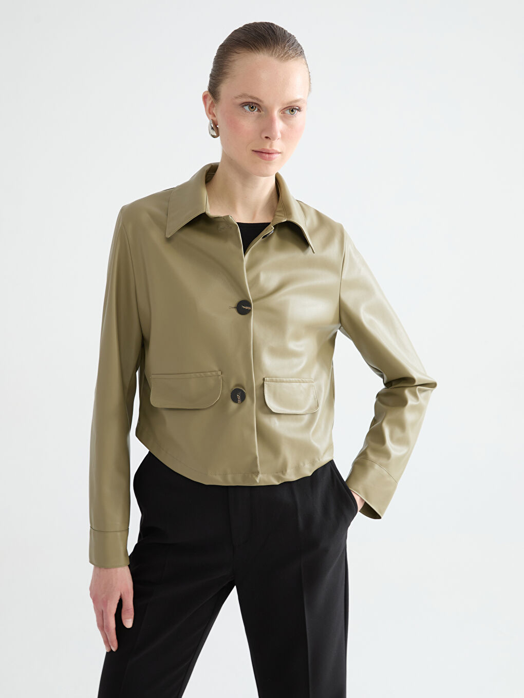 Yeşil Gömlek Yaka Kadın Deri Görünümlü Ceket