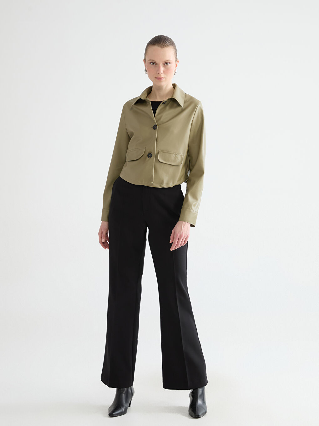 Yeşil Gömlek Yaka Kadın Deri Görünümlü Ceket-1