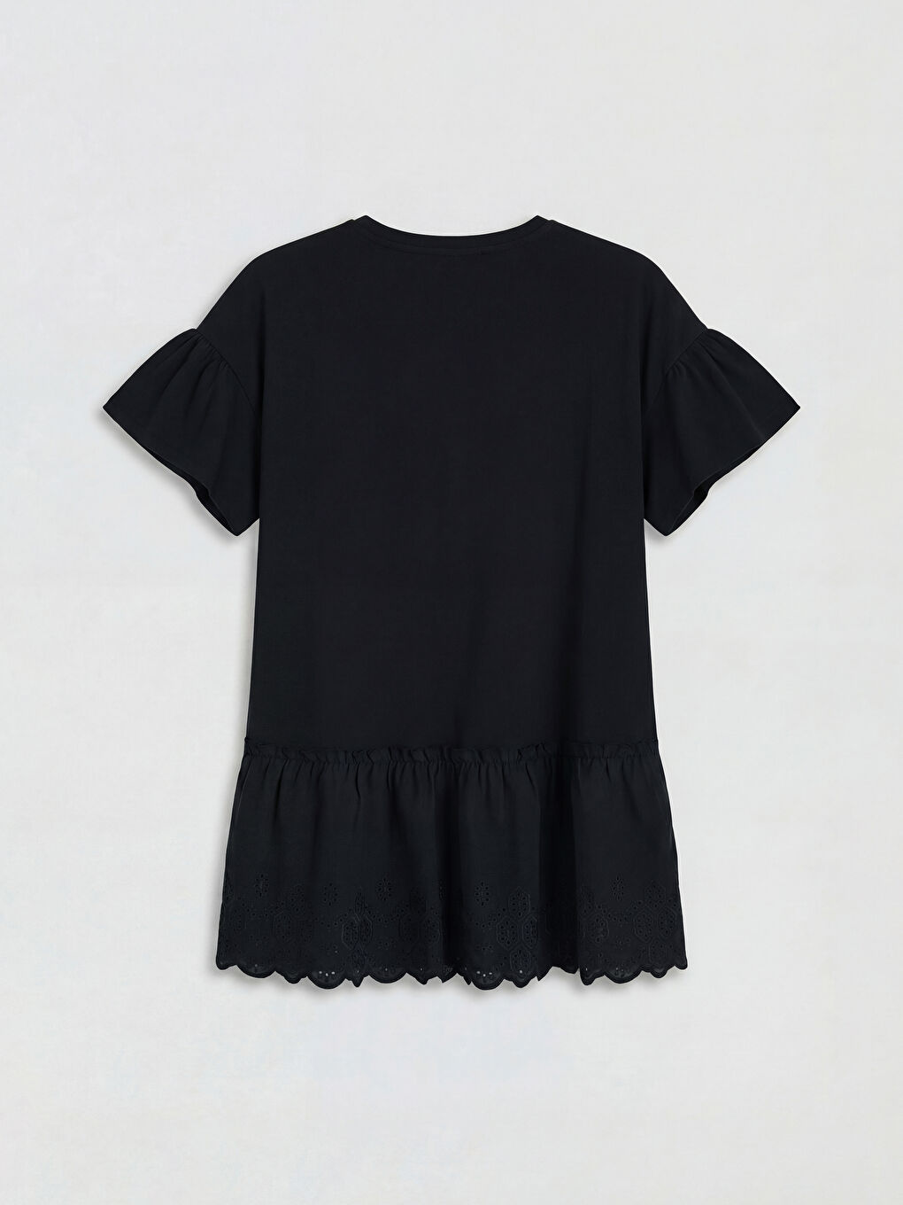 Siyah Bisiklet Yaka Nakışlı Fırfırlı Bluz-1