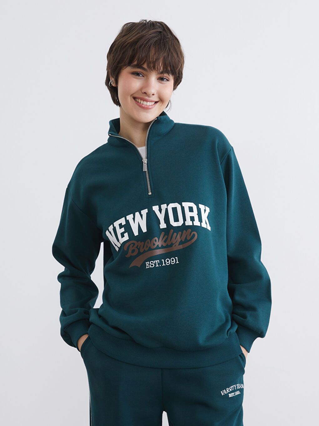 Woman GREEN Sweatshirt