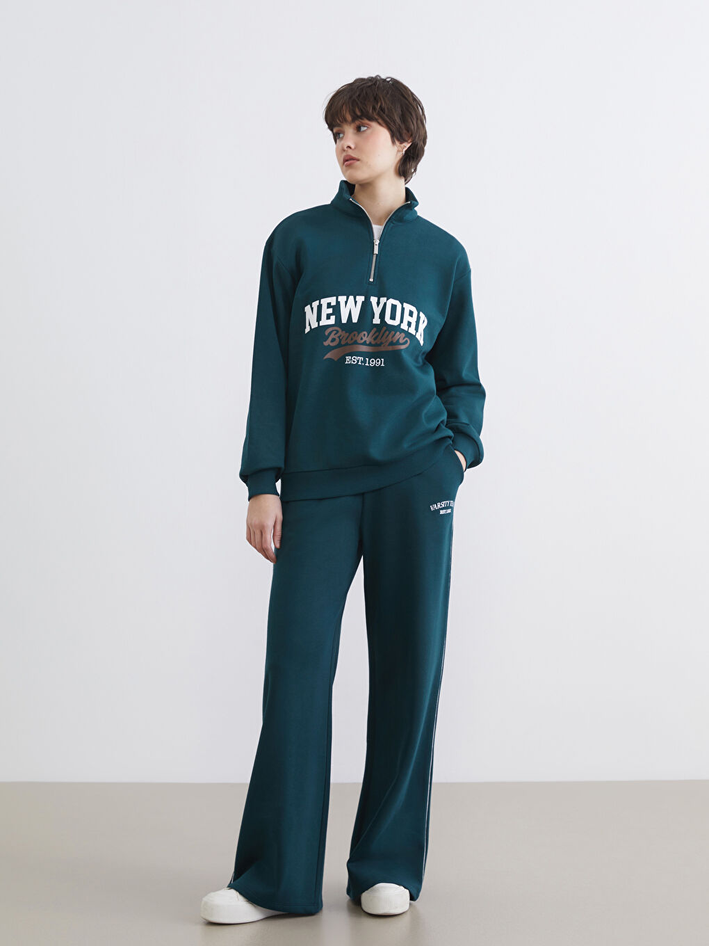 Woman GREEN Sweatshirt-1