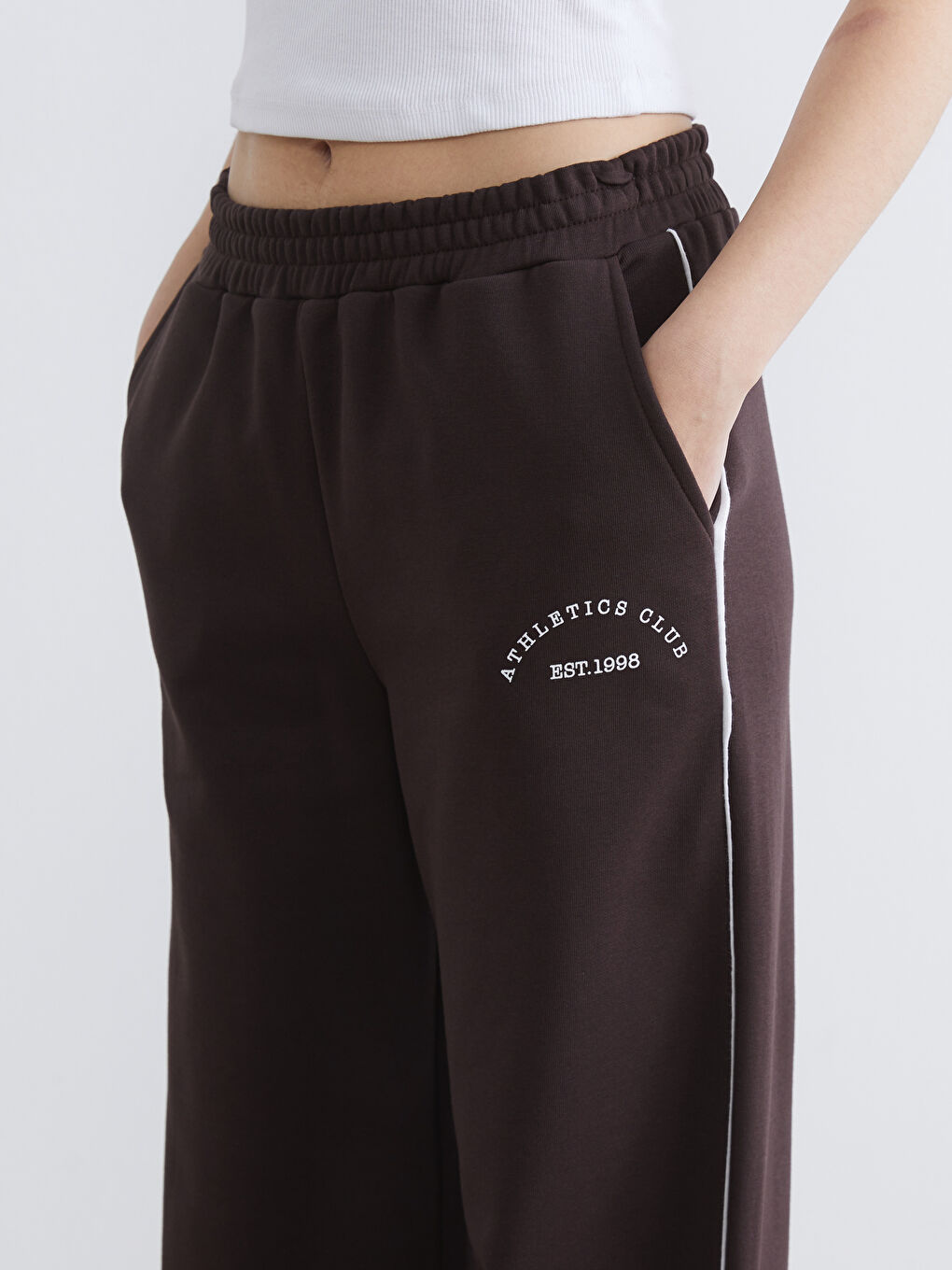 Kahverengi Athletics Baskılı Kadın Kalın Eşofman Altı-2